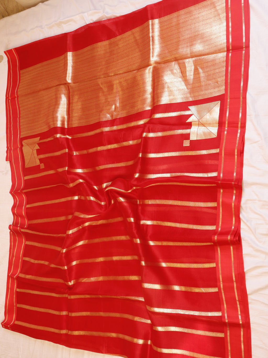Minimal Border Handloom Kora Silk Saree