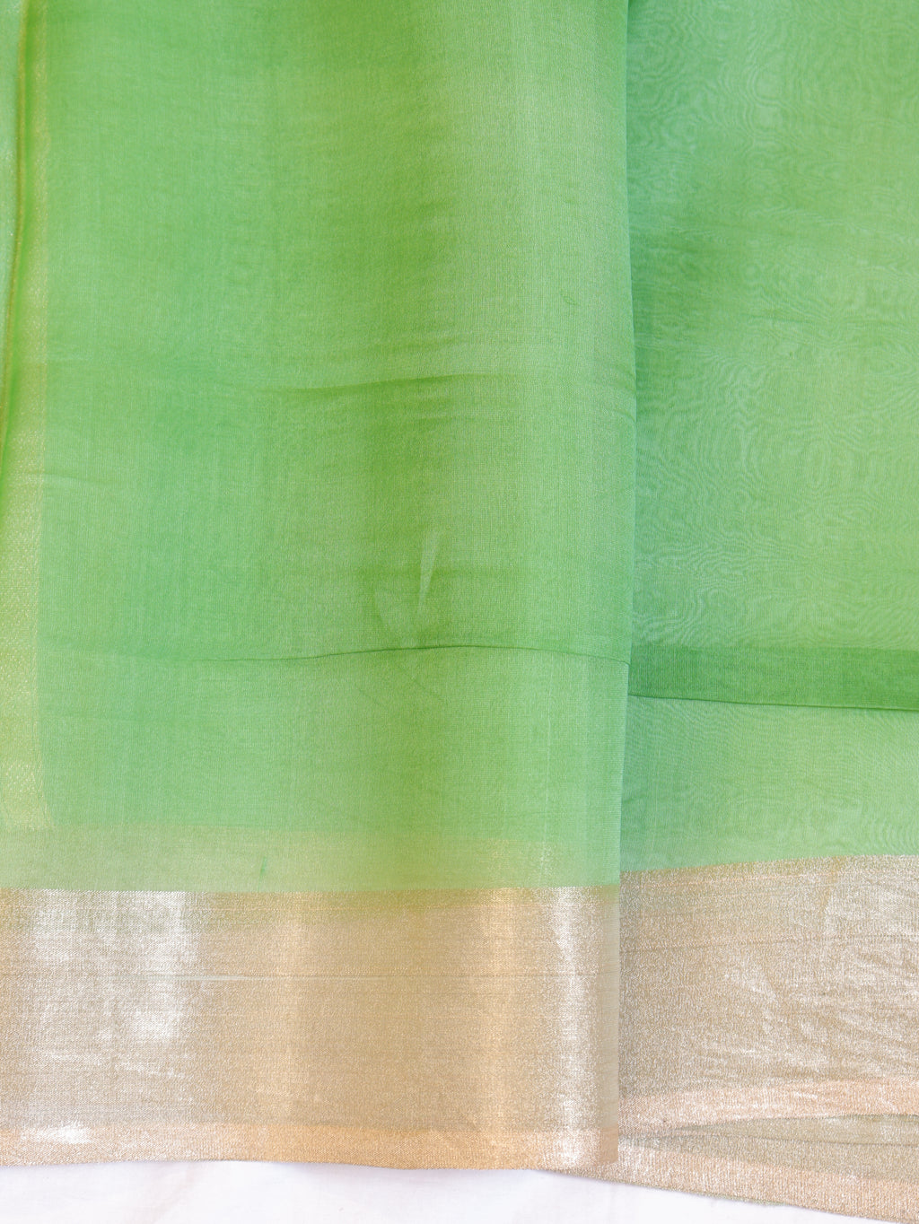 Minimal Border Handloom Kora Silk Saree