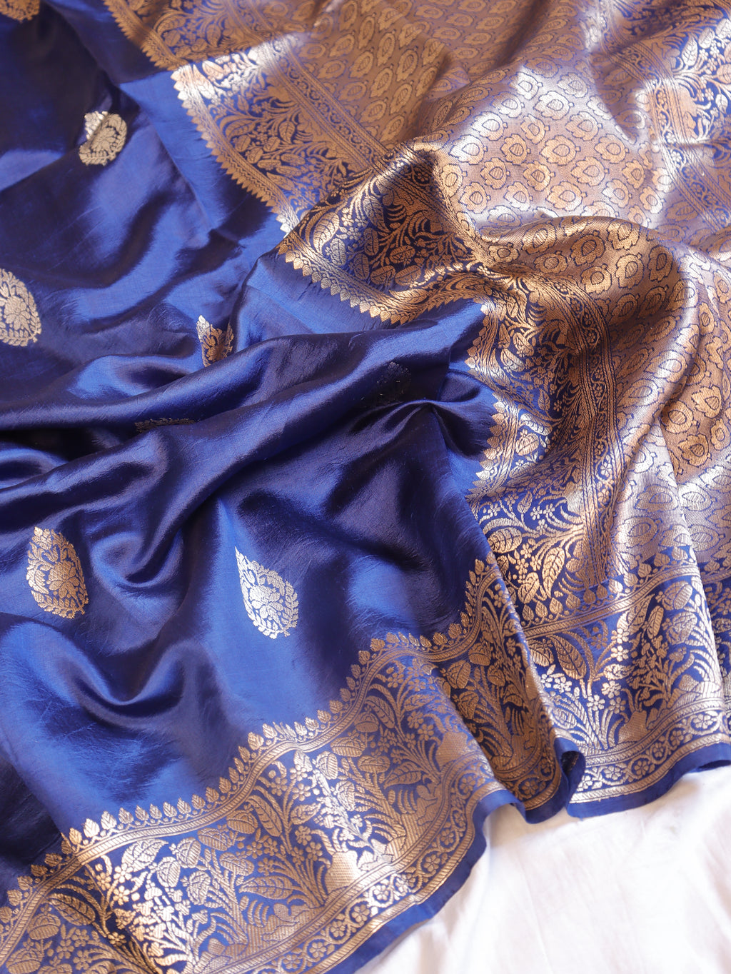 Traditional Border Handloom Pure Soft Katan Silk Saree - Deep Blue