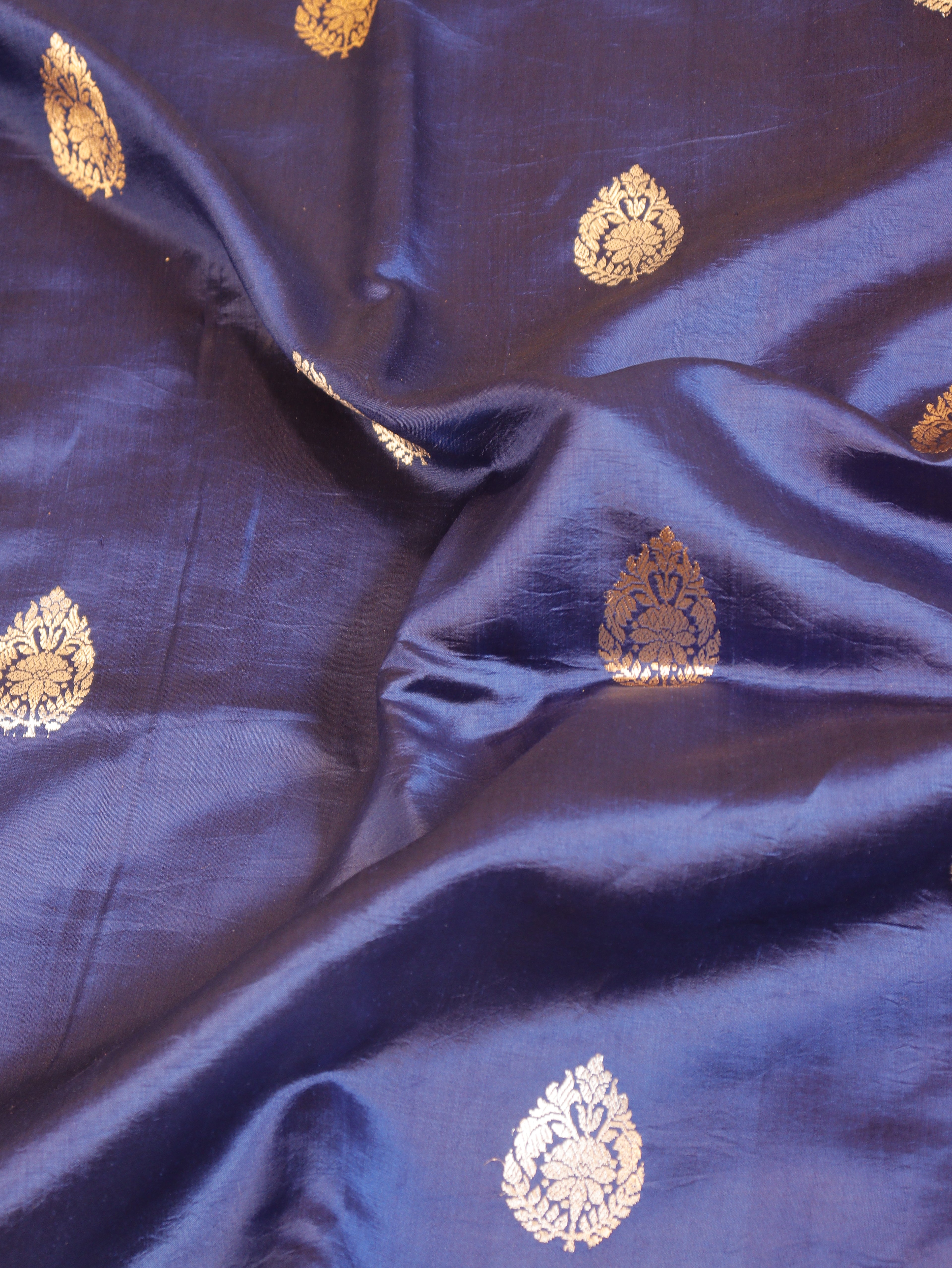 Traditional Border Handloom Pure Soft Katan Silk Saree - Deep Blue