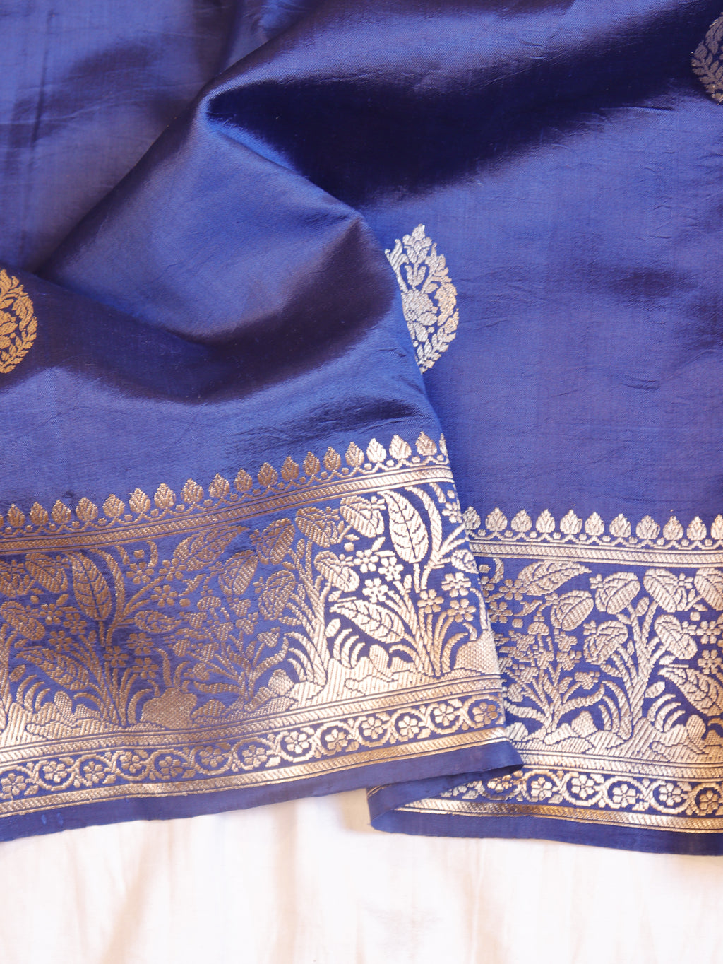 Traditional Border Handloom Pure Soft Katan Silk Saree - Deep Blue