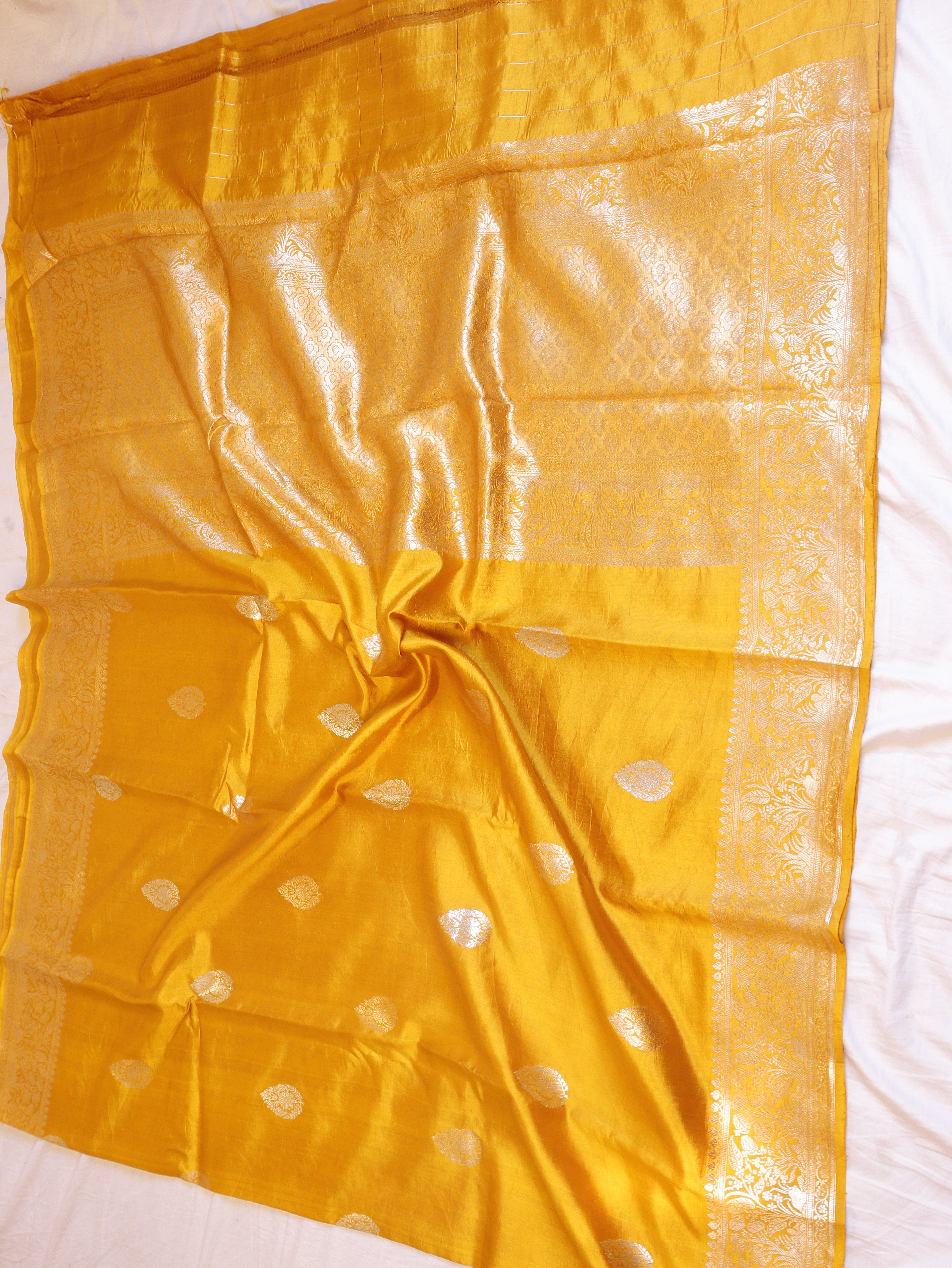 Traditional Border Handloom Pure Soft Katan Silk Saree - Yellow