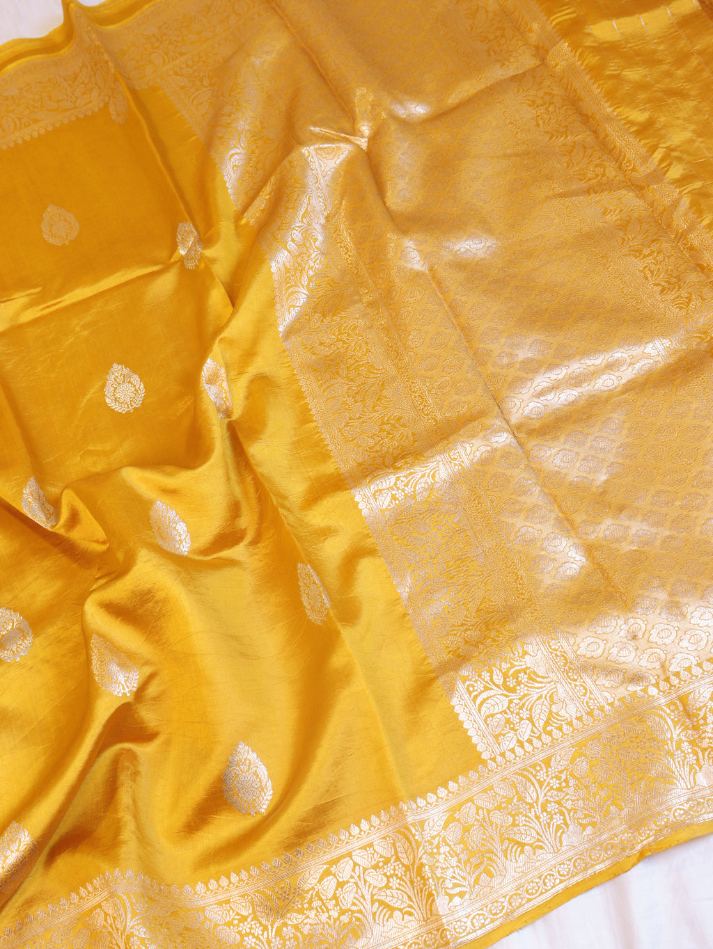 Traditional Border Handloom Pure Soft Katan Silk Saree - Yellow