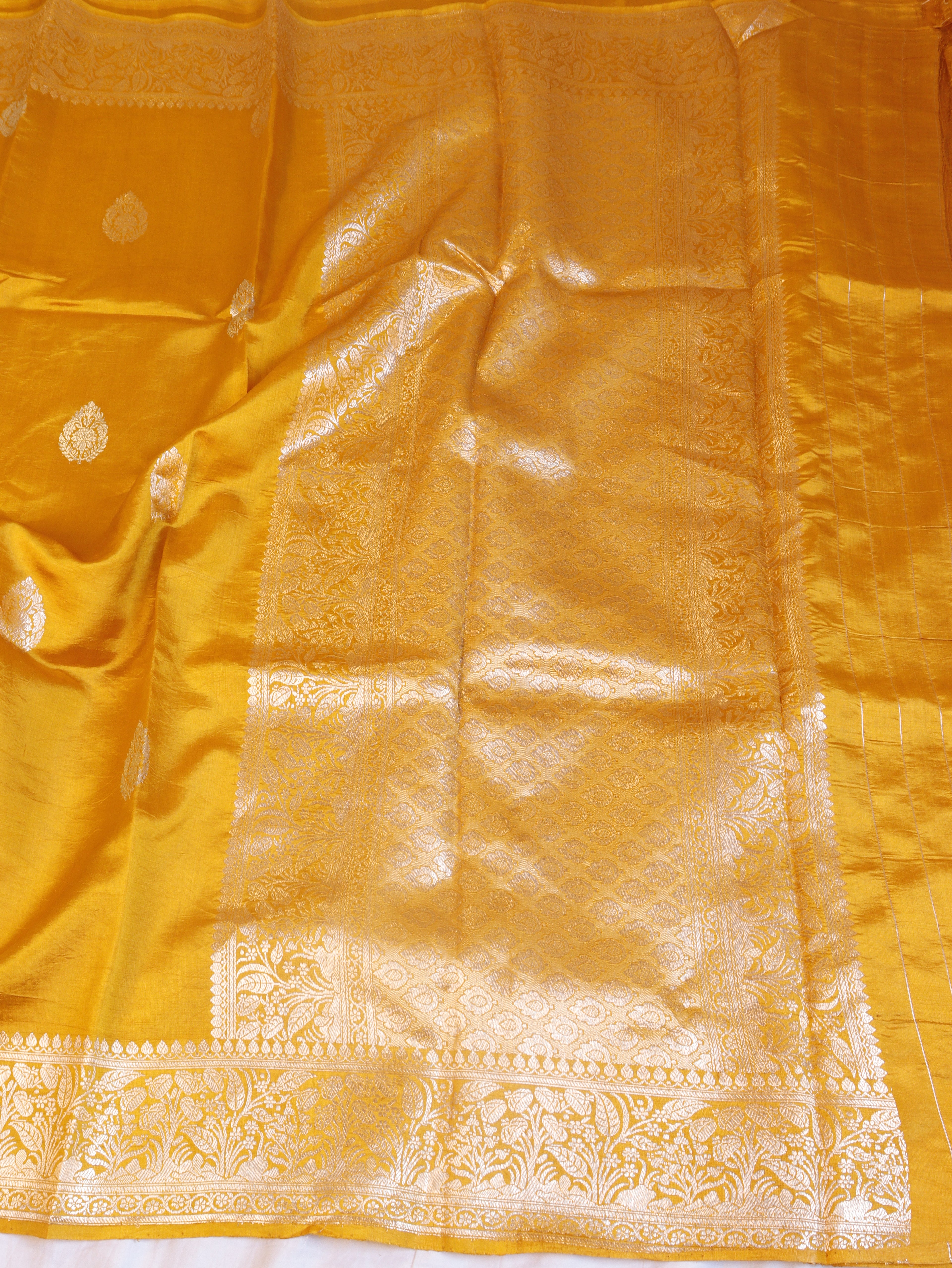 Traditional Border Handloom Pure Soft Katan Silk Saree - Yellow