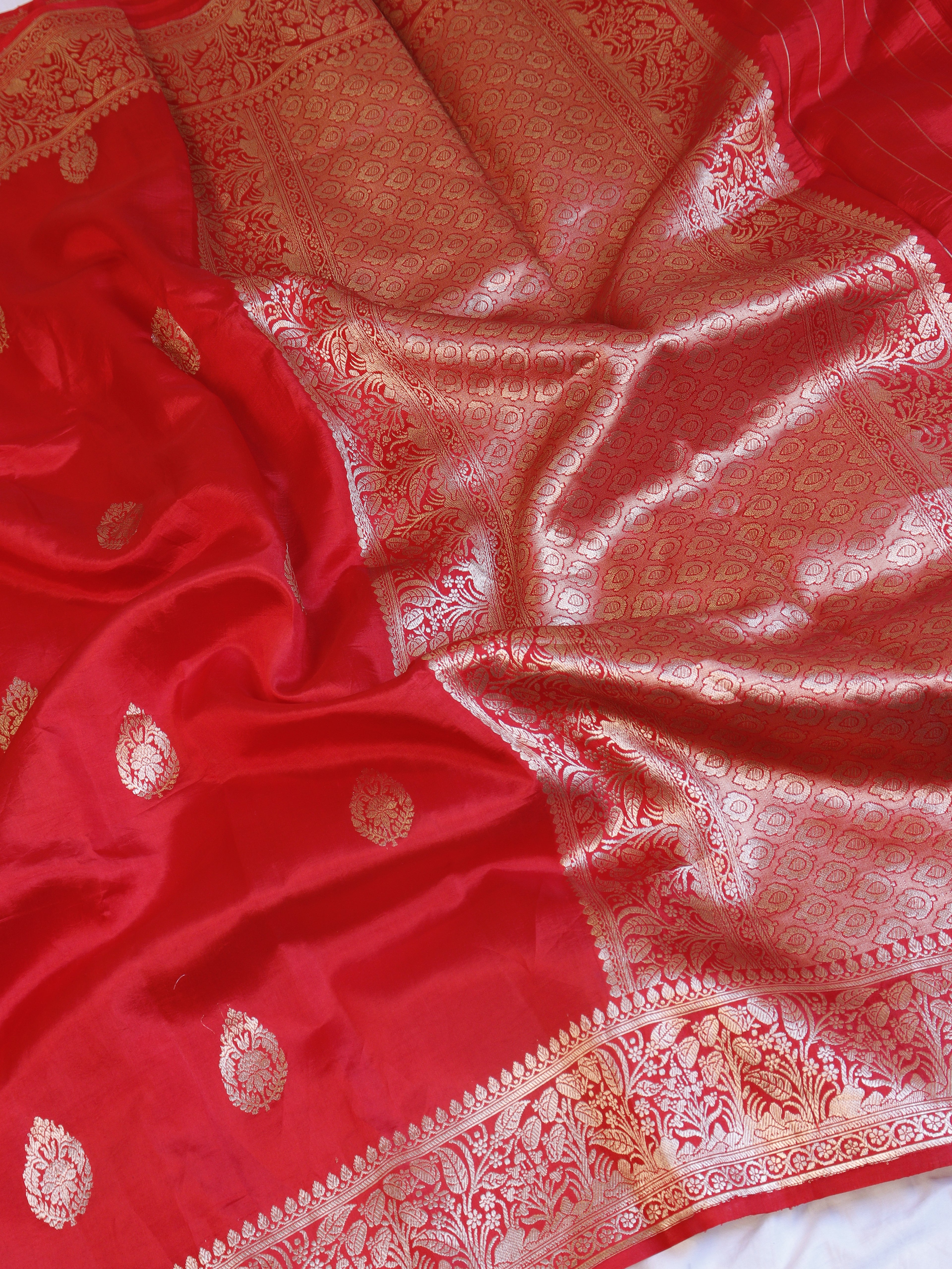 Traditional Border Handloom Pure Soft Katan Silk Saree - Red