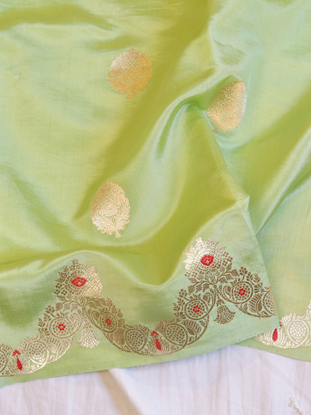 Pre-Order : Scallop Border Handloom Pure Soft Katan Silk Saree - Soft Green