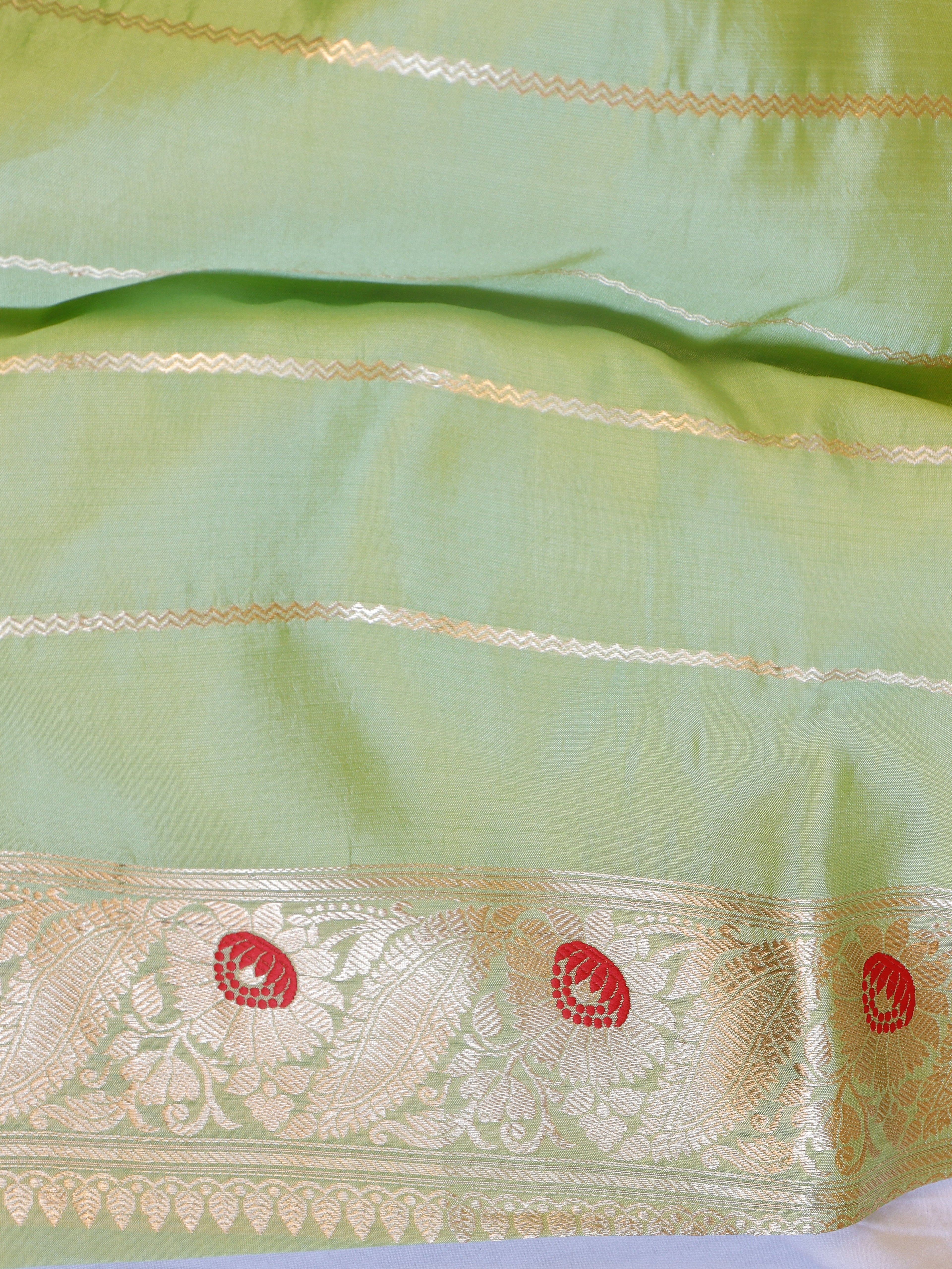 Pre-Order : Scallop Border Handloom Pure Soft Katan Silk Saree - Soft Green
