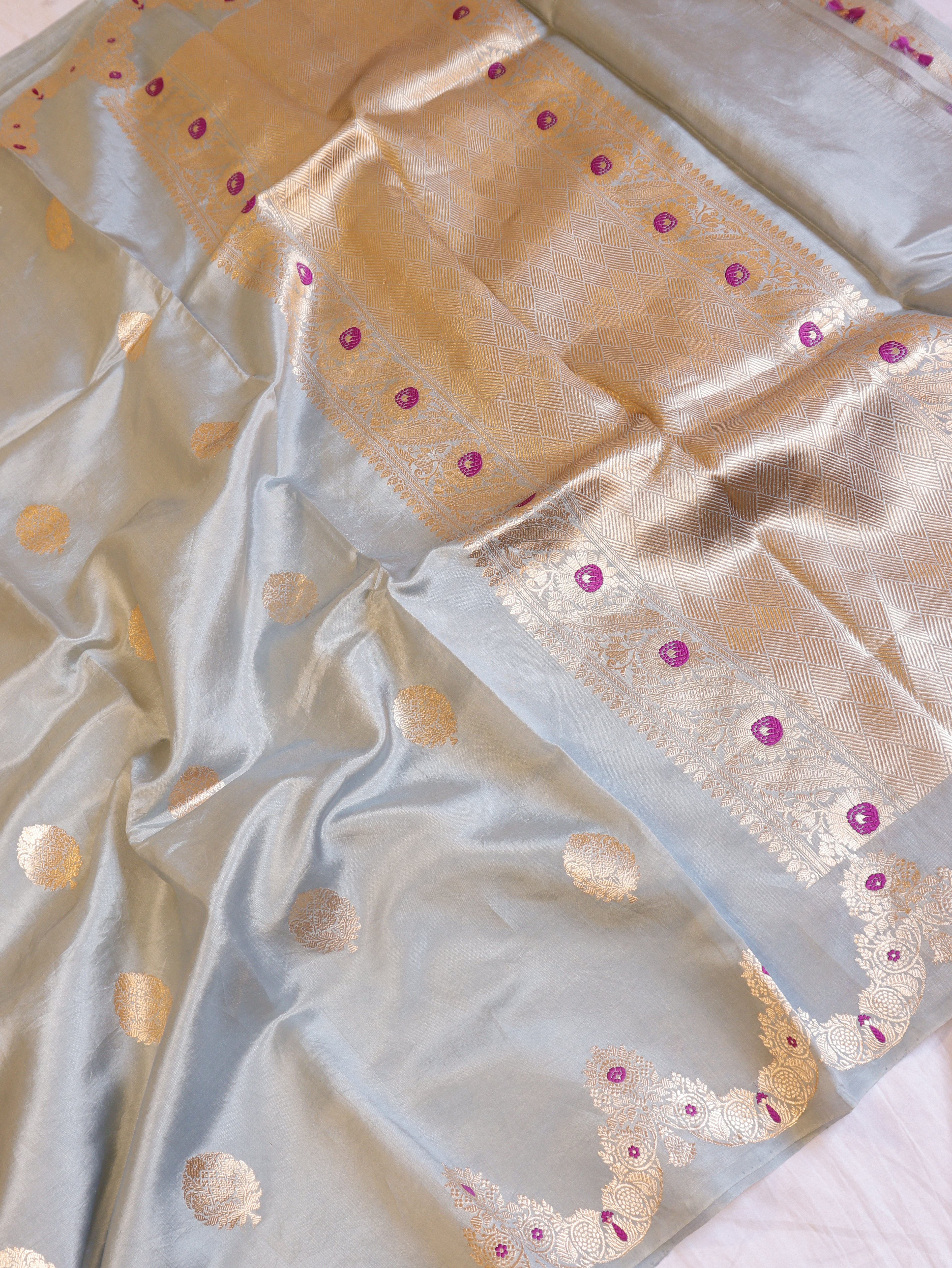 Scallop Border Handloom Pure Soft Katan Silk Saree - Baby Blue