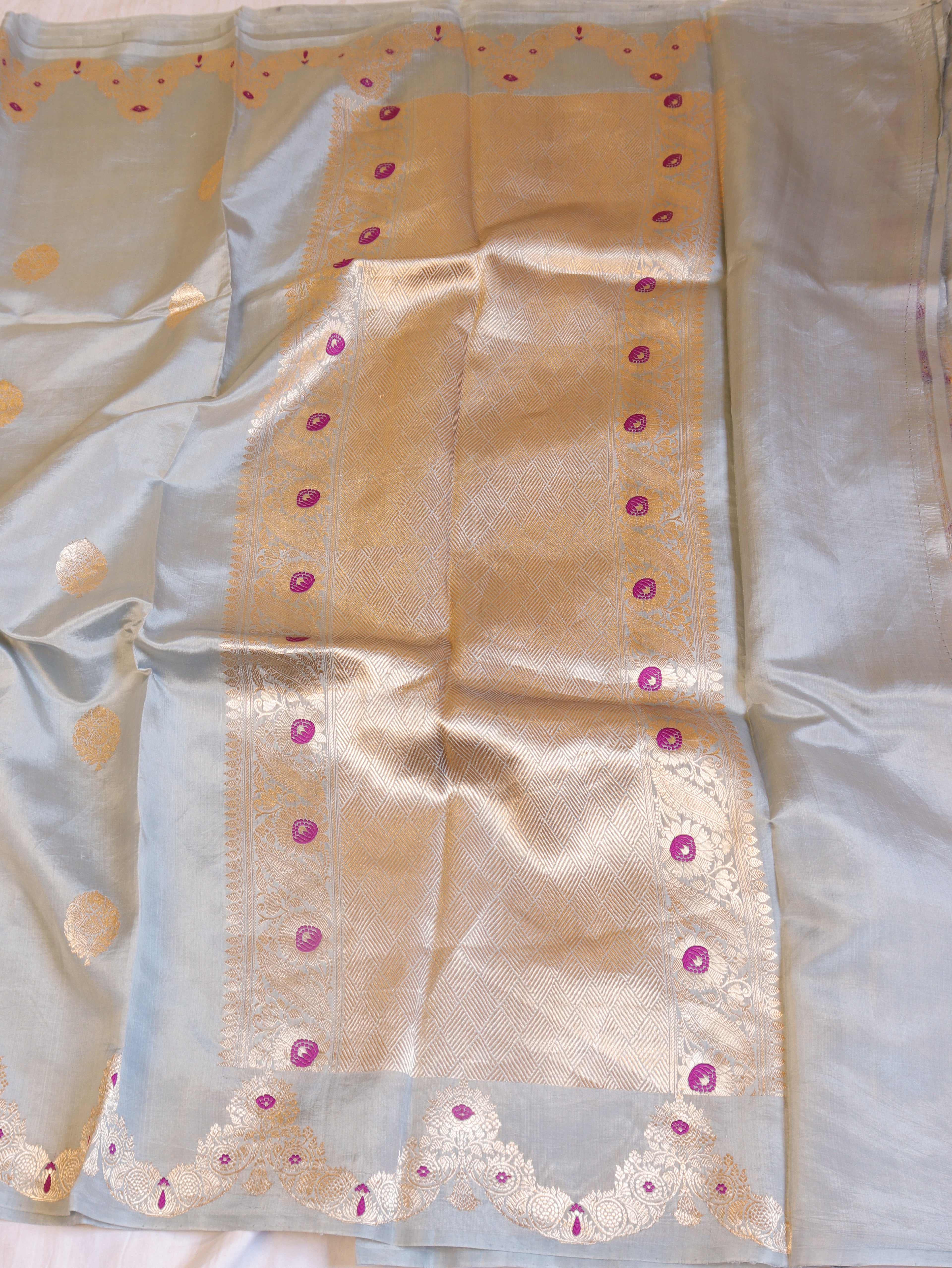 Scallop Border Handloom Pure Soft Katan Silk Saree - Baby Blue