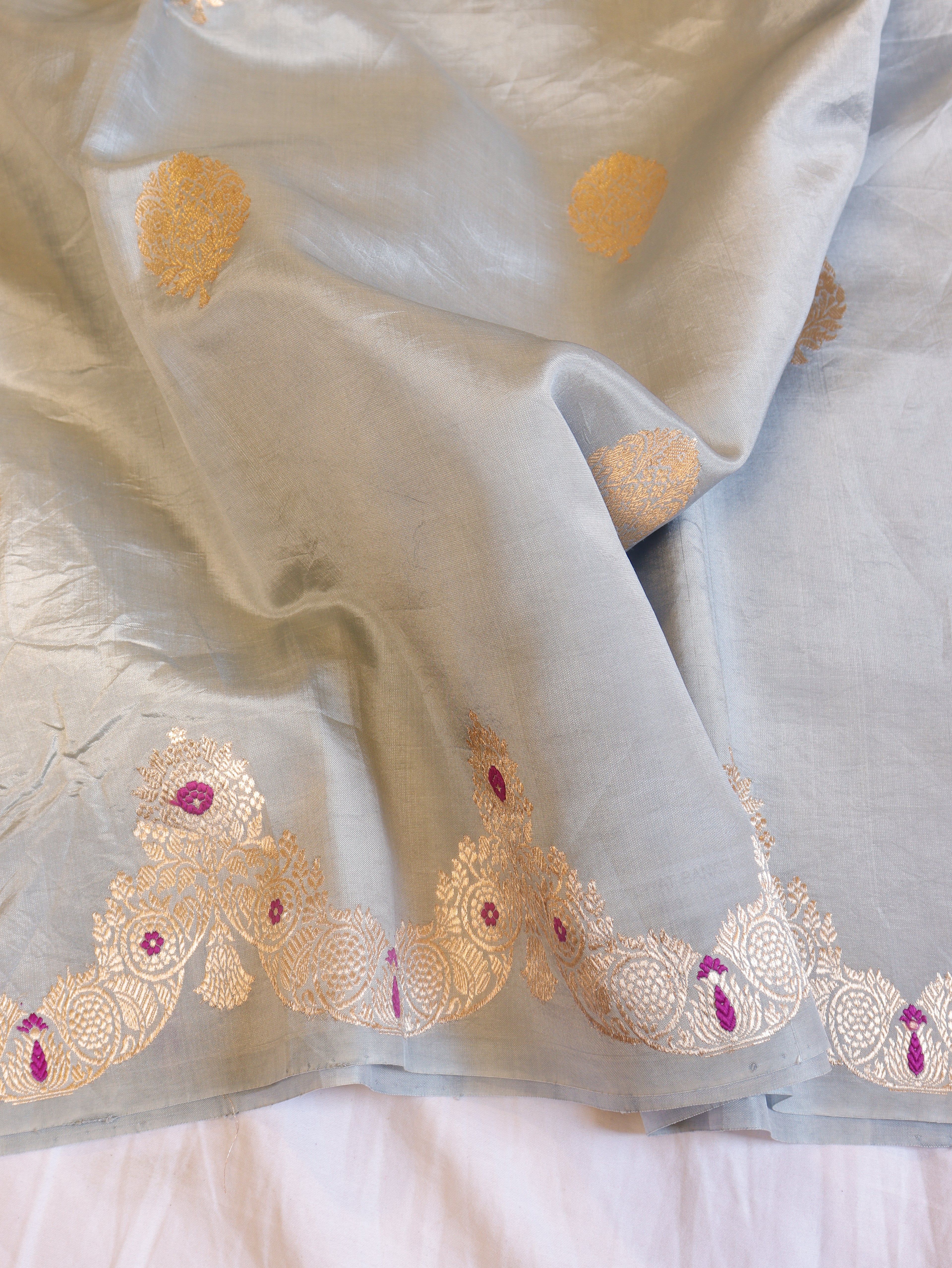 Scallop Border Handloom Pure Soft Katan Silk Saree - Baby Blue