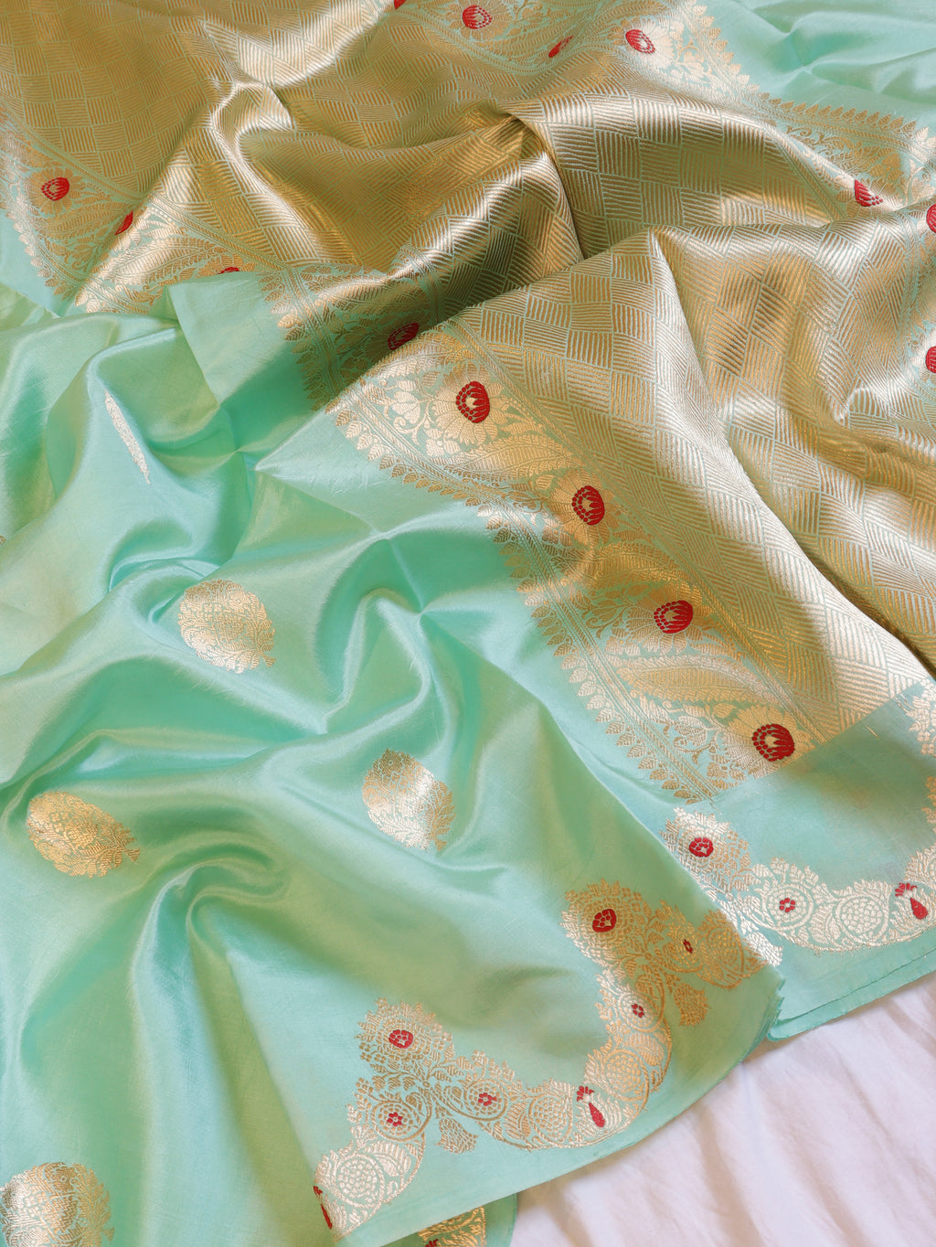 Scallop Border Handloom Pure Soft Katan Silk Saree - Seafoam