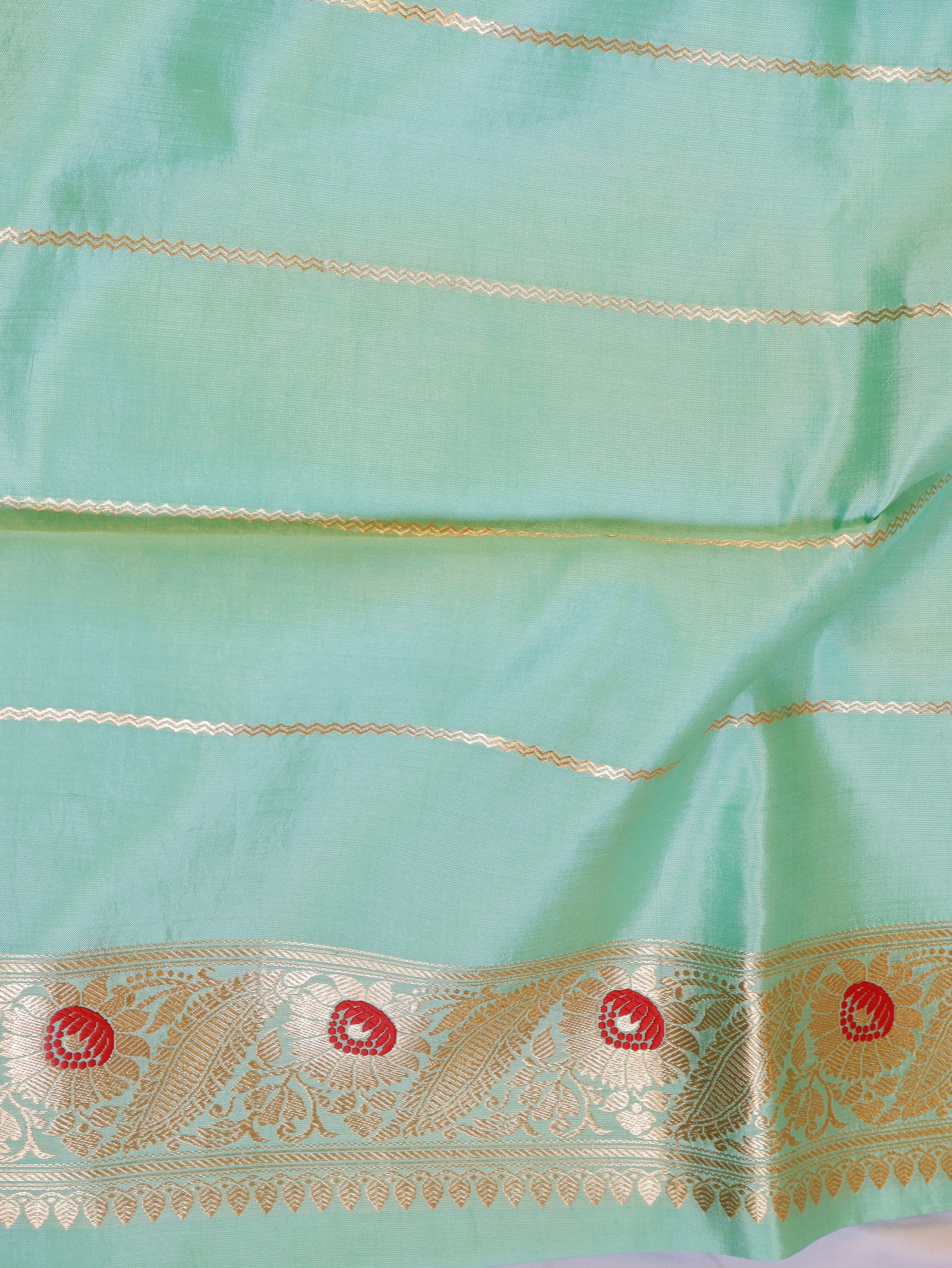 Scallop Border Handloom Pure Soft Katan Silk Saree - Seafoam