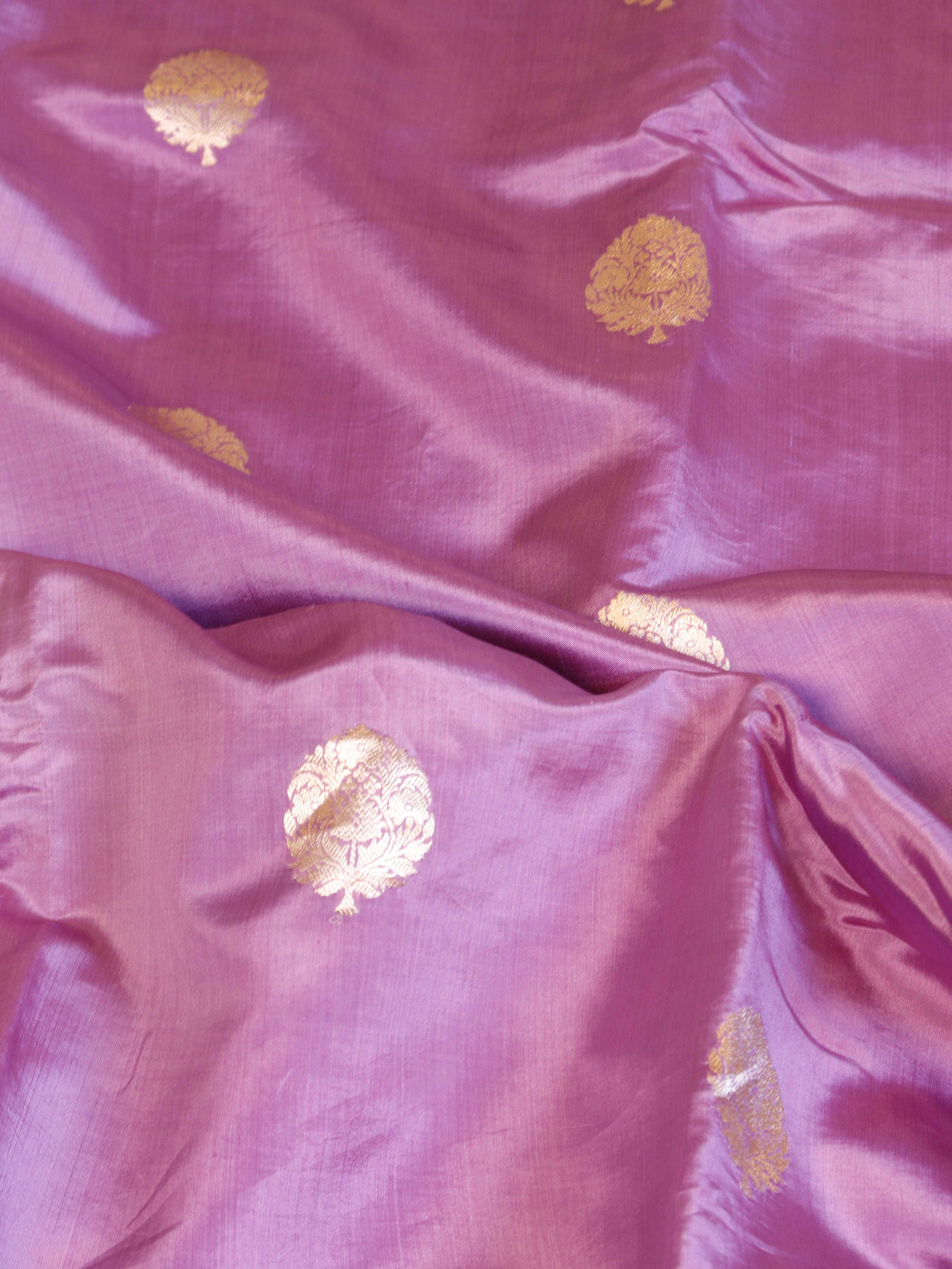 Scallop Border Handloom Pure Soft Katan Silk Saree - Orchid