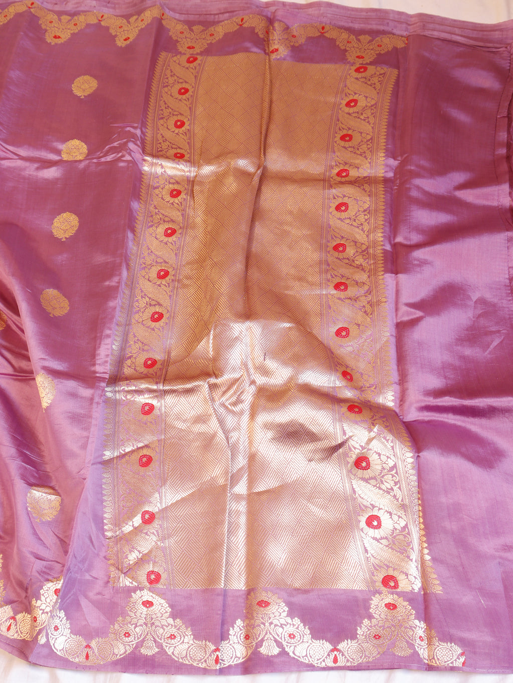 Scallop Border Handloom Pure Soft Katan Silk Saree - Orchid