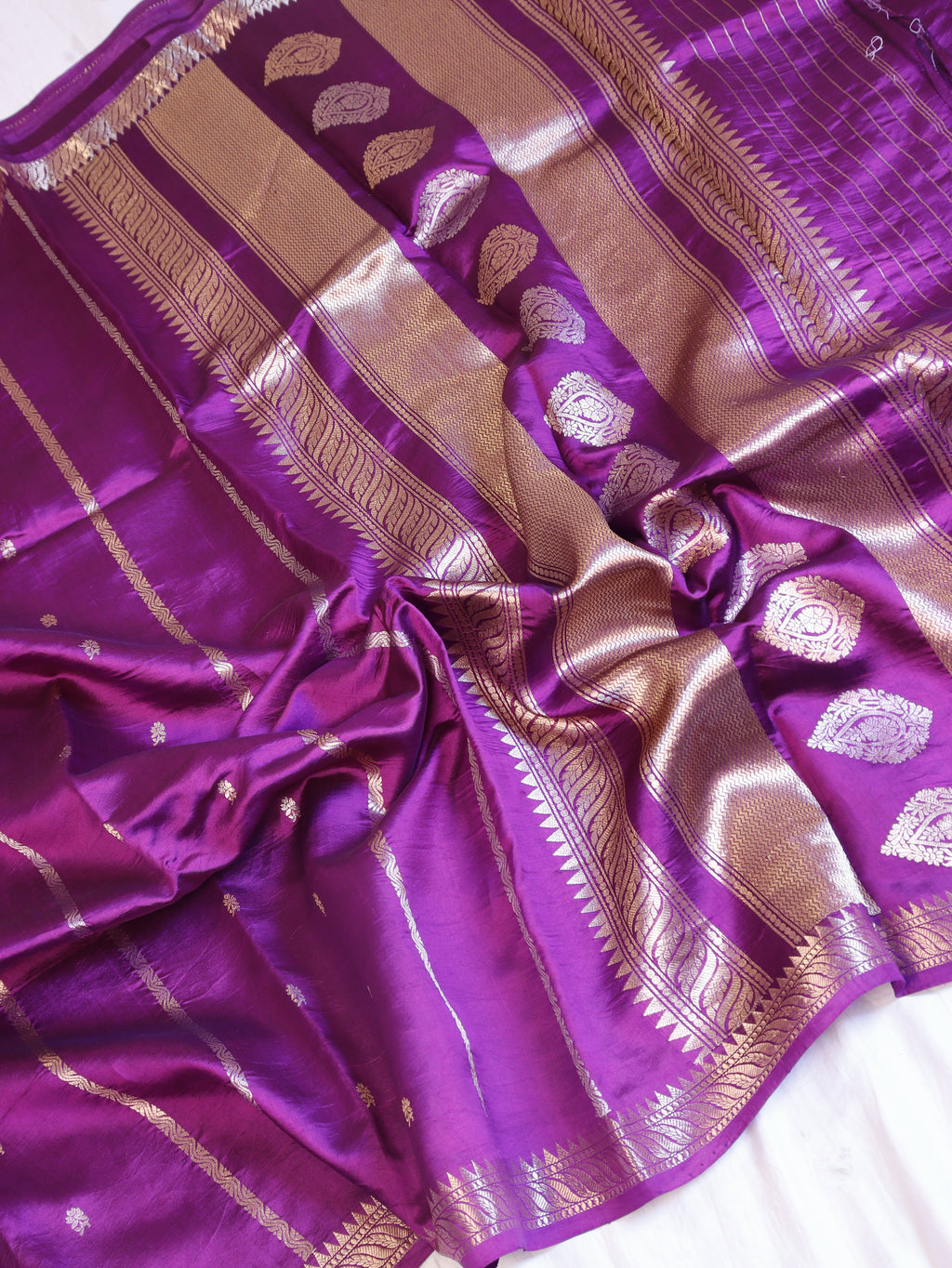 Elegant Border Handloom Pure Soft Katan Silk Saree - Purple Plum