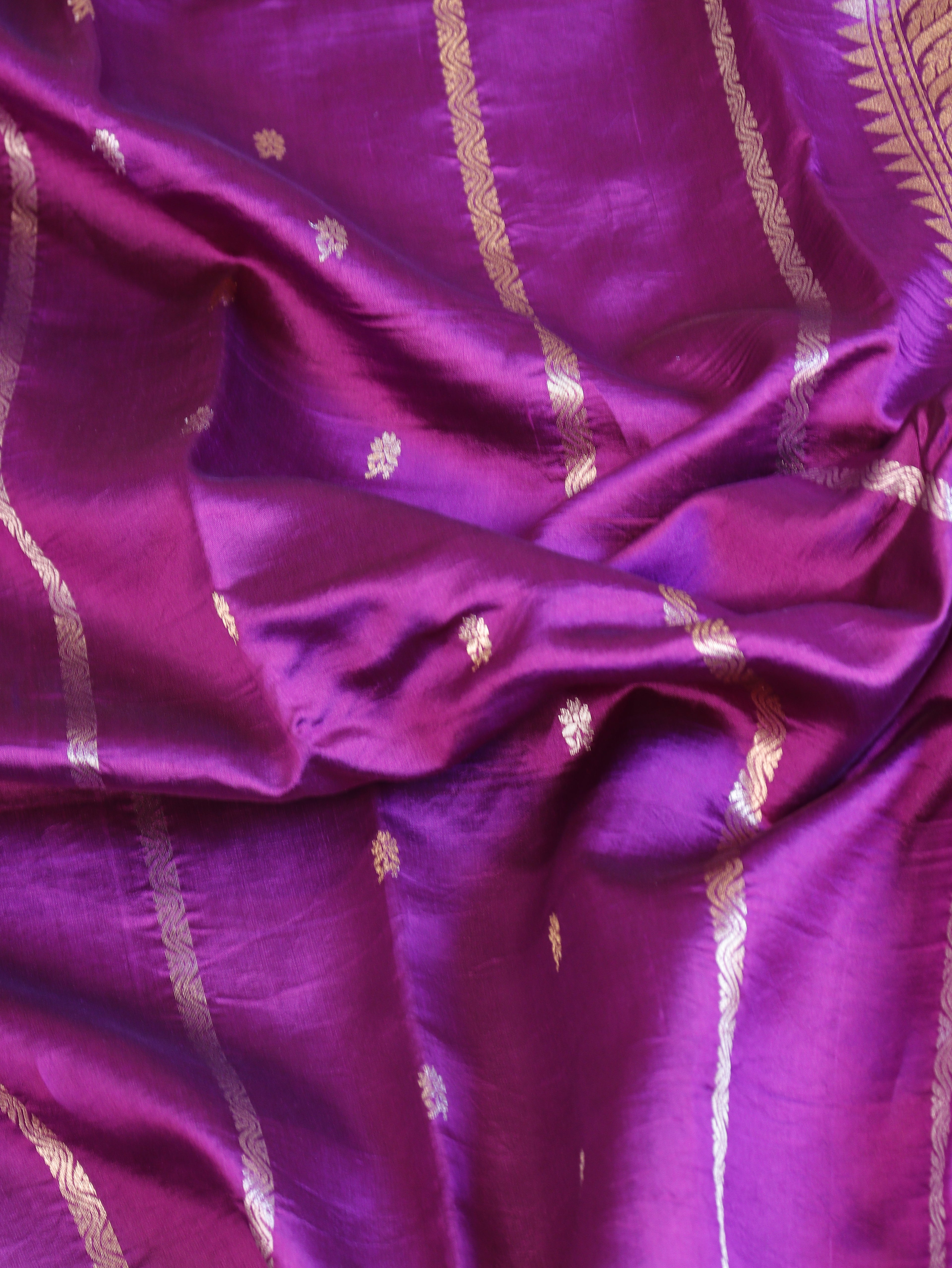 Elegant Border Handloom Pure Soft Katan Silk Saree - Purple Plum