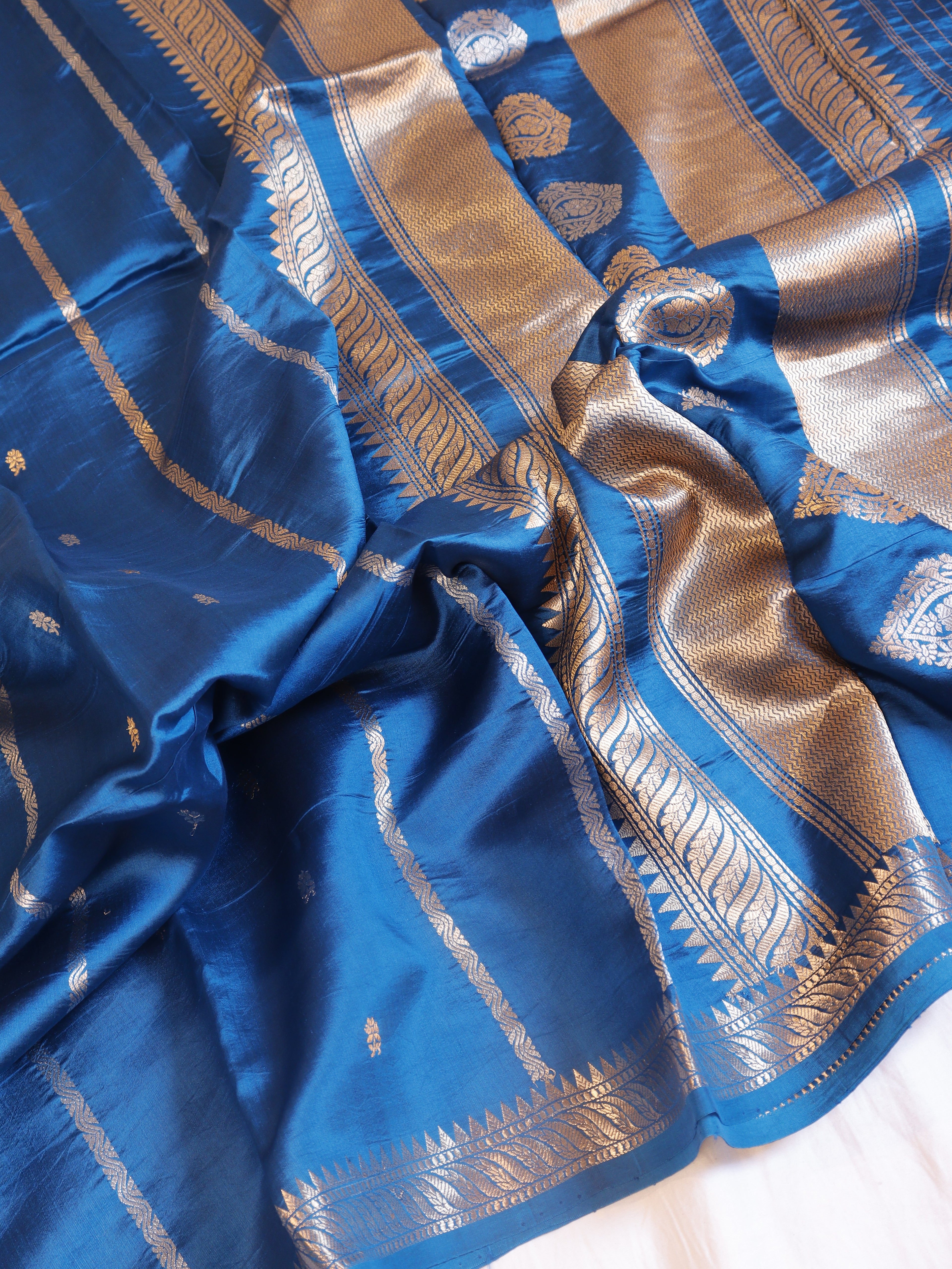 Elegant Border Handloom Pure Soft Katan Silk Saree - Blue