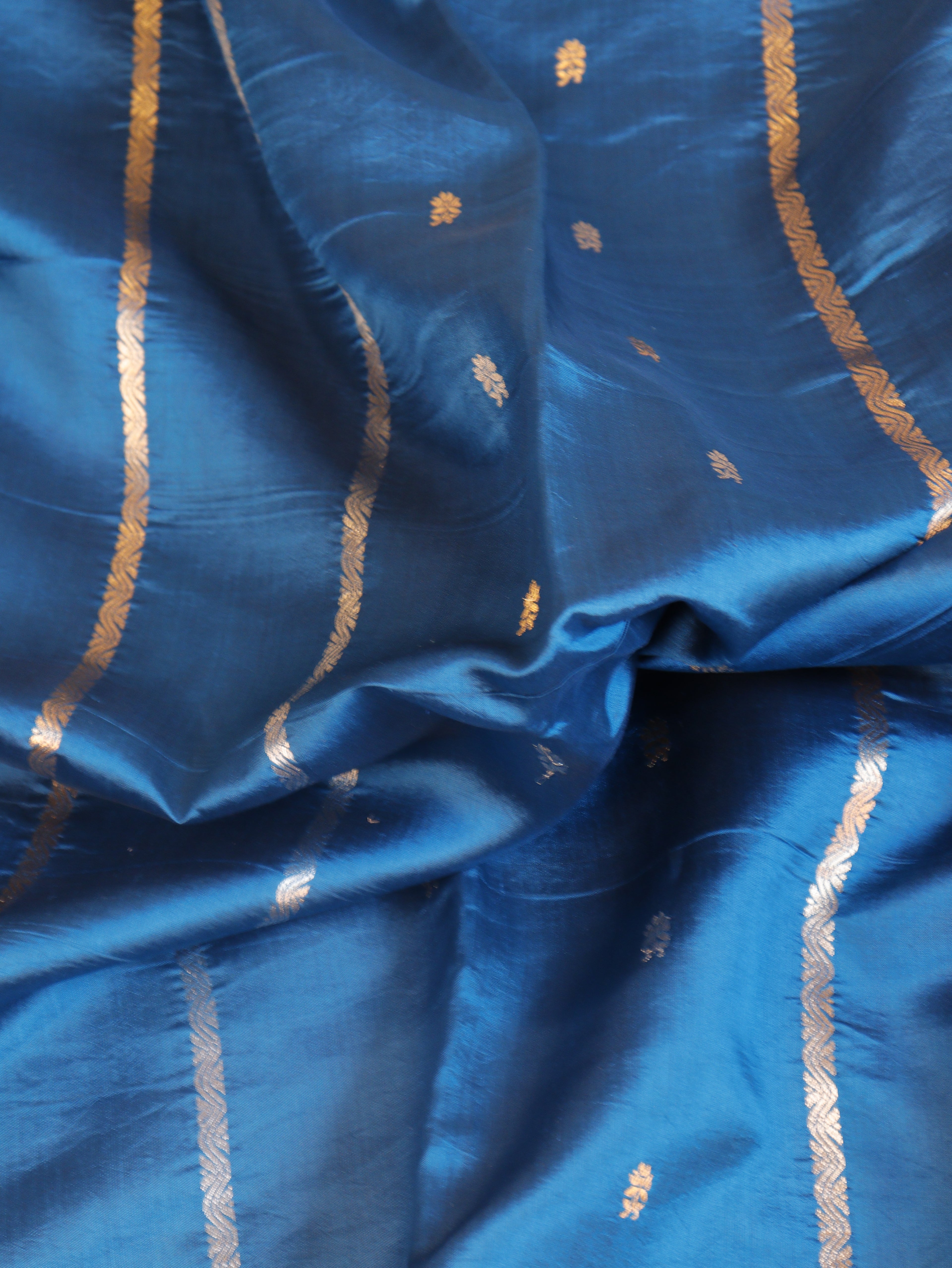 Elegant Border Handloom Pure Soft Katan Silk Saree - Blue