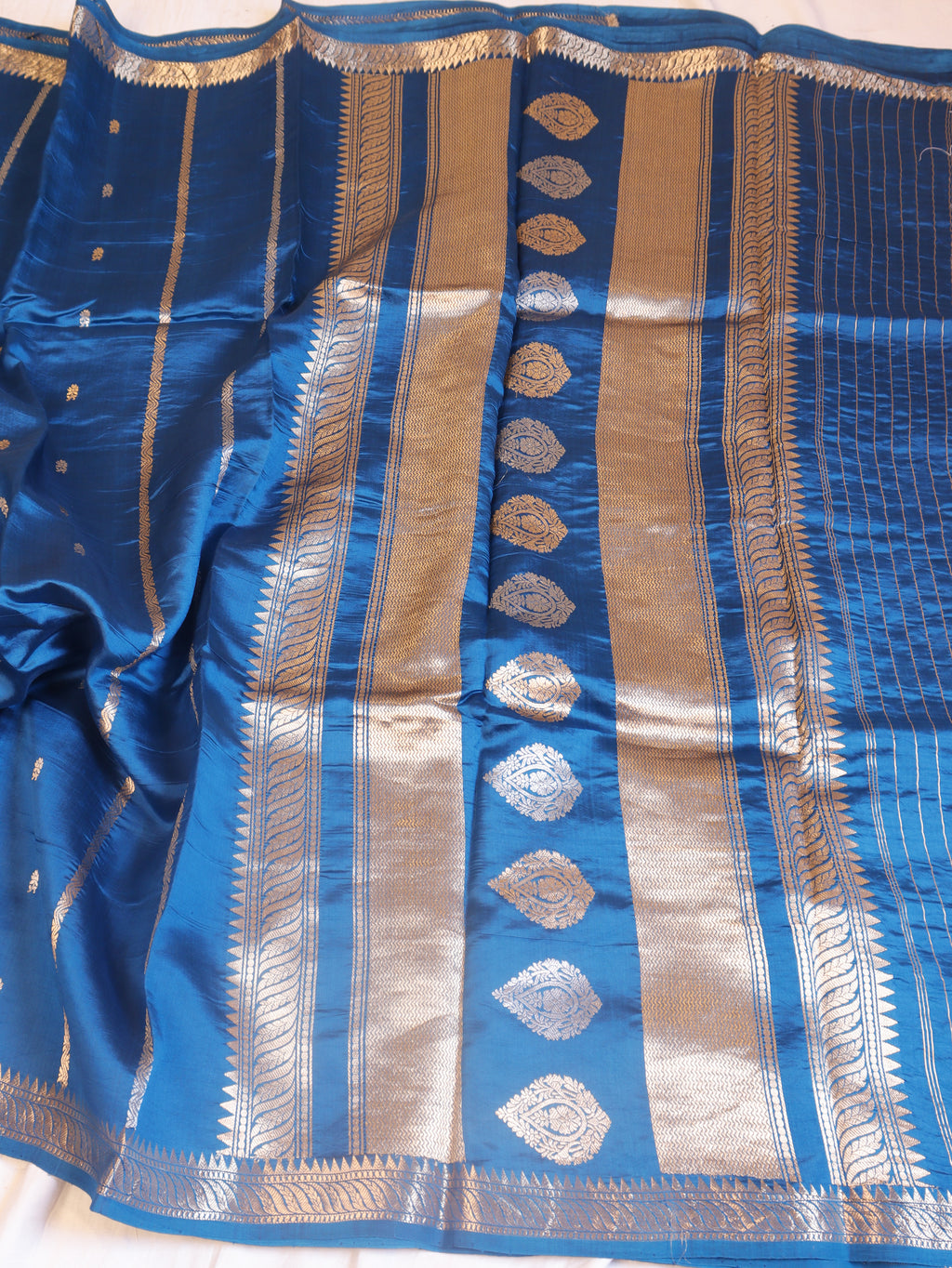 Elegant Border Handloom Pure Soft Katan Silk Saree - Blue