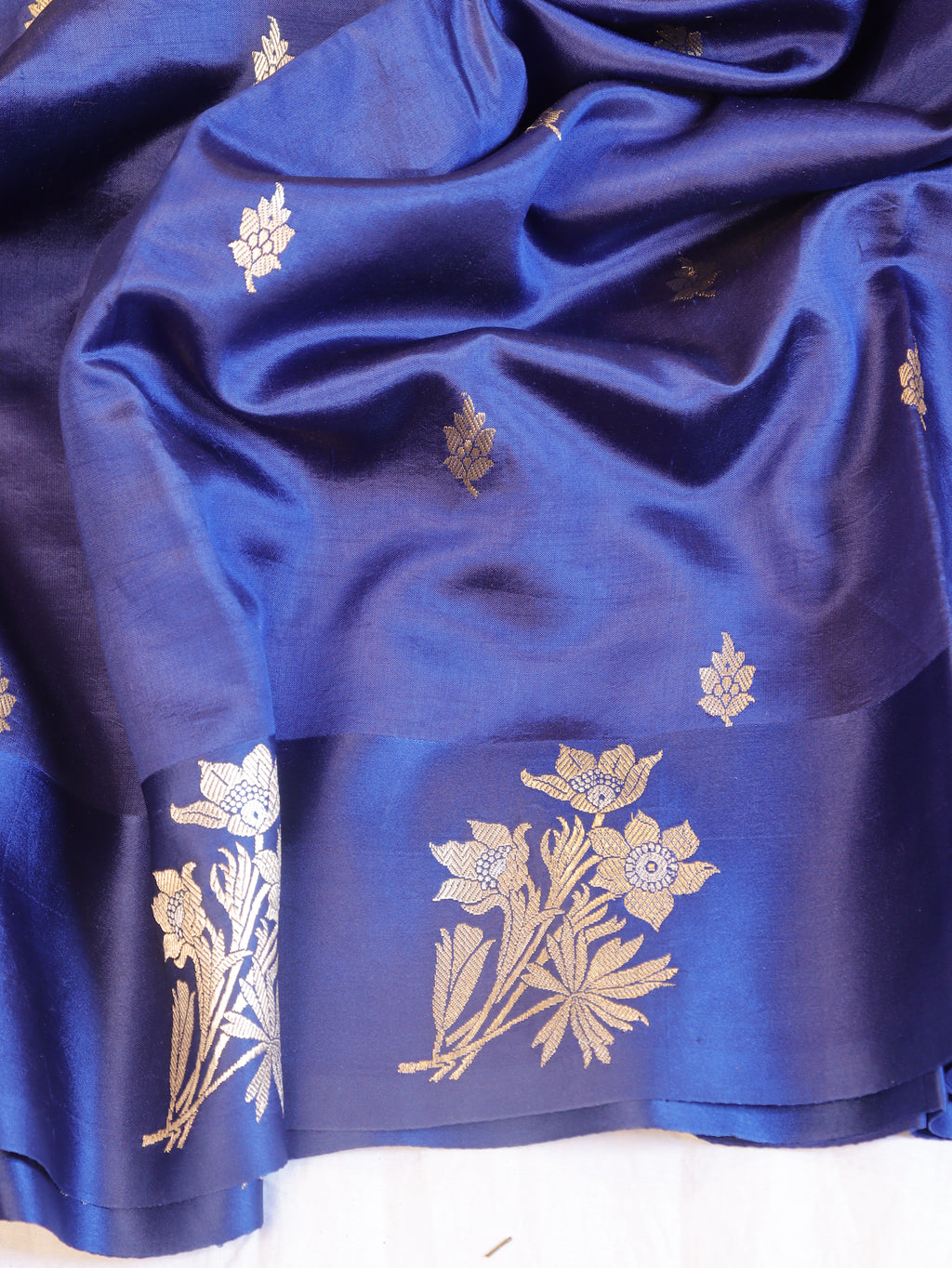 Flower Border Handloom Pure Soft Katan Silk Saree - Blue