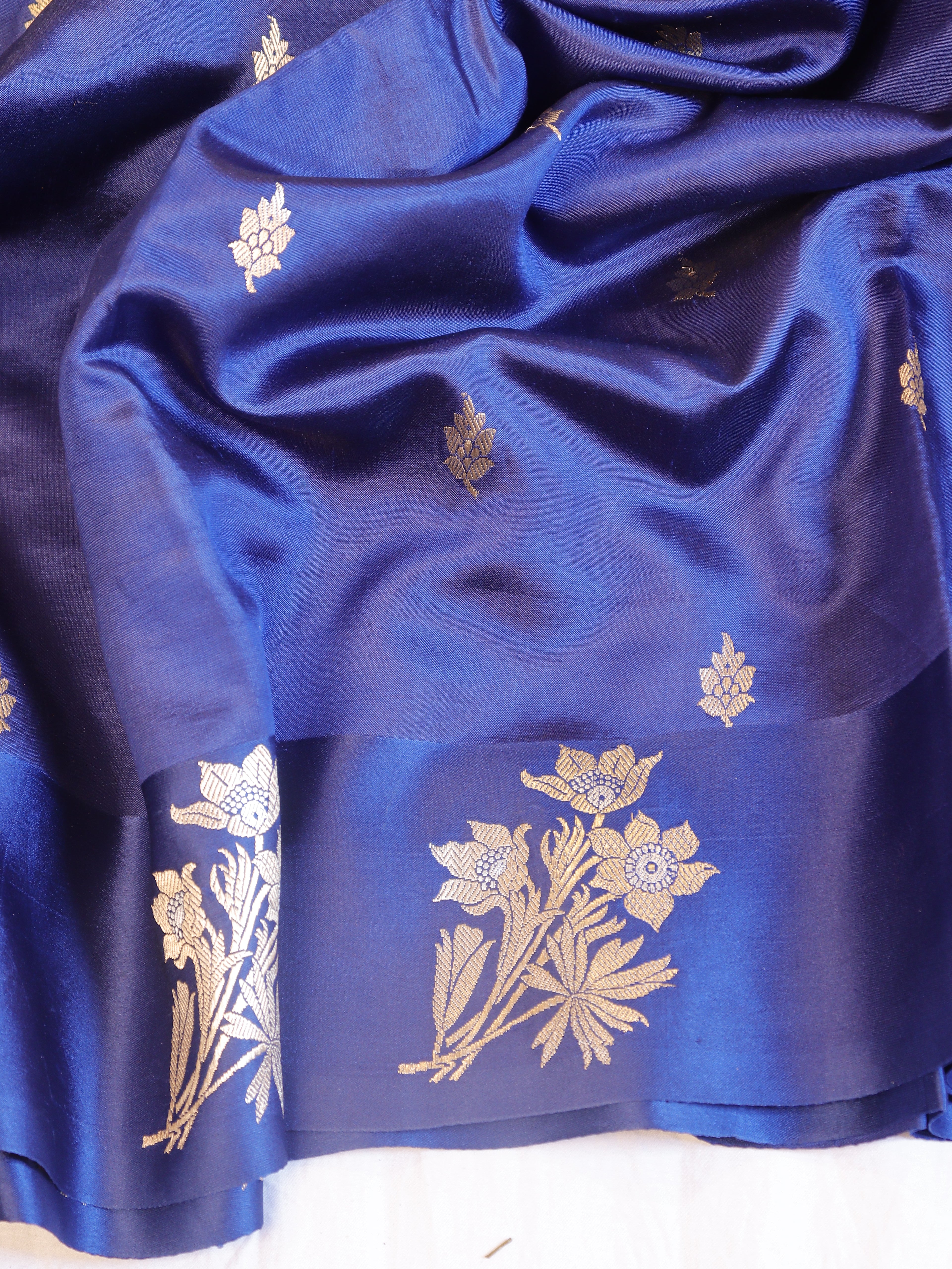 Flower Border Handloom Pure Soft Katan Silk Saree - Blue