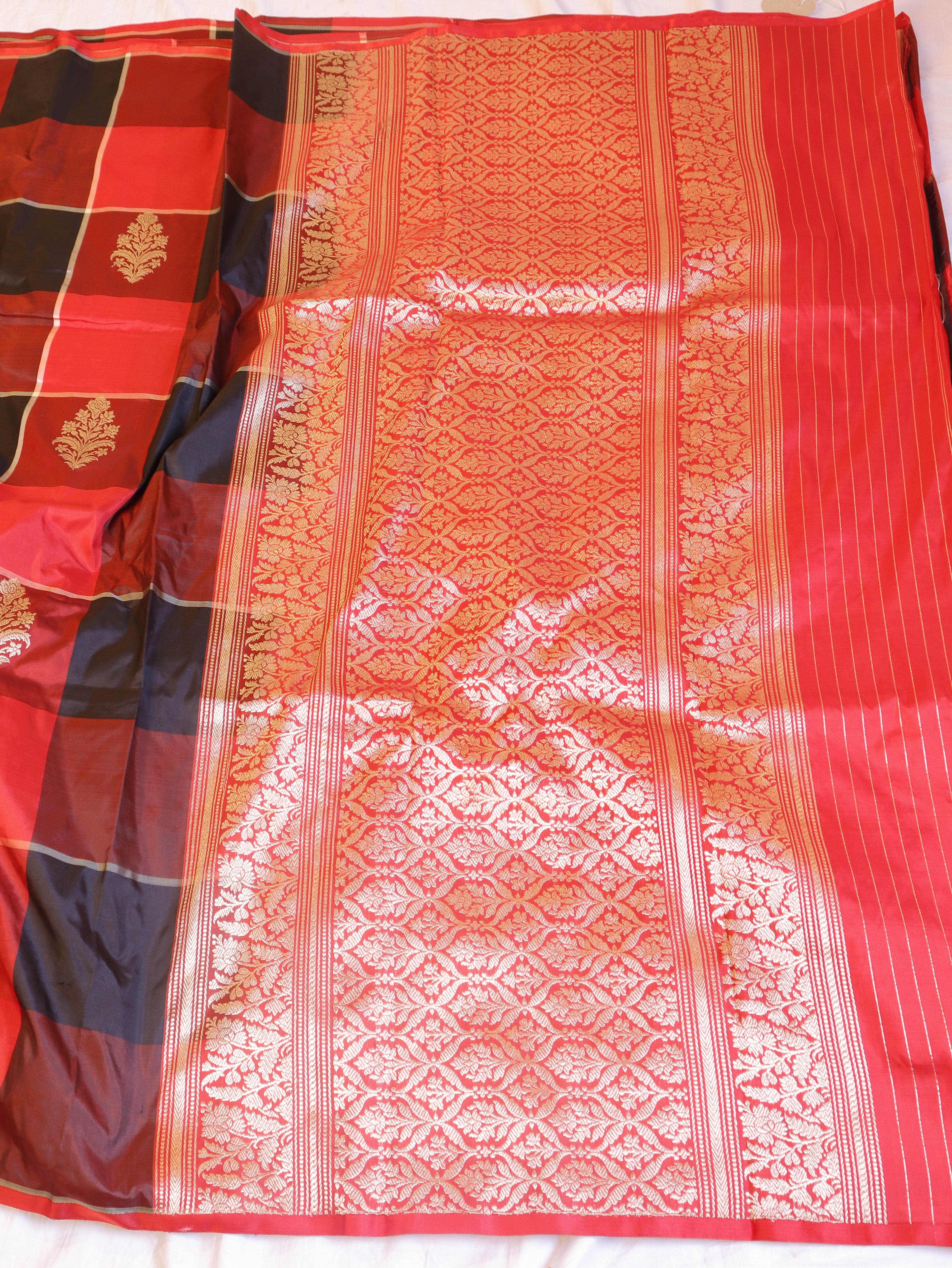 Pre-Order : Minimal Border Handloom Pure Katan Silk Saree - Red