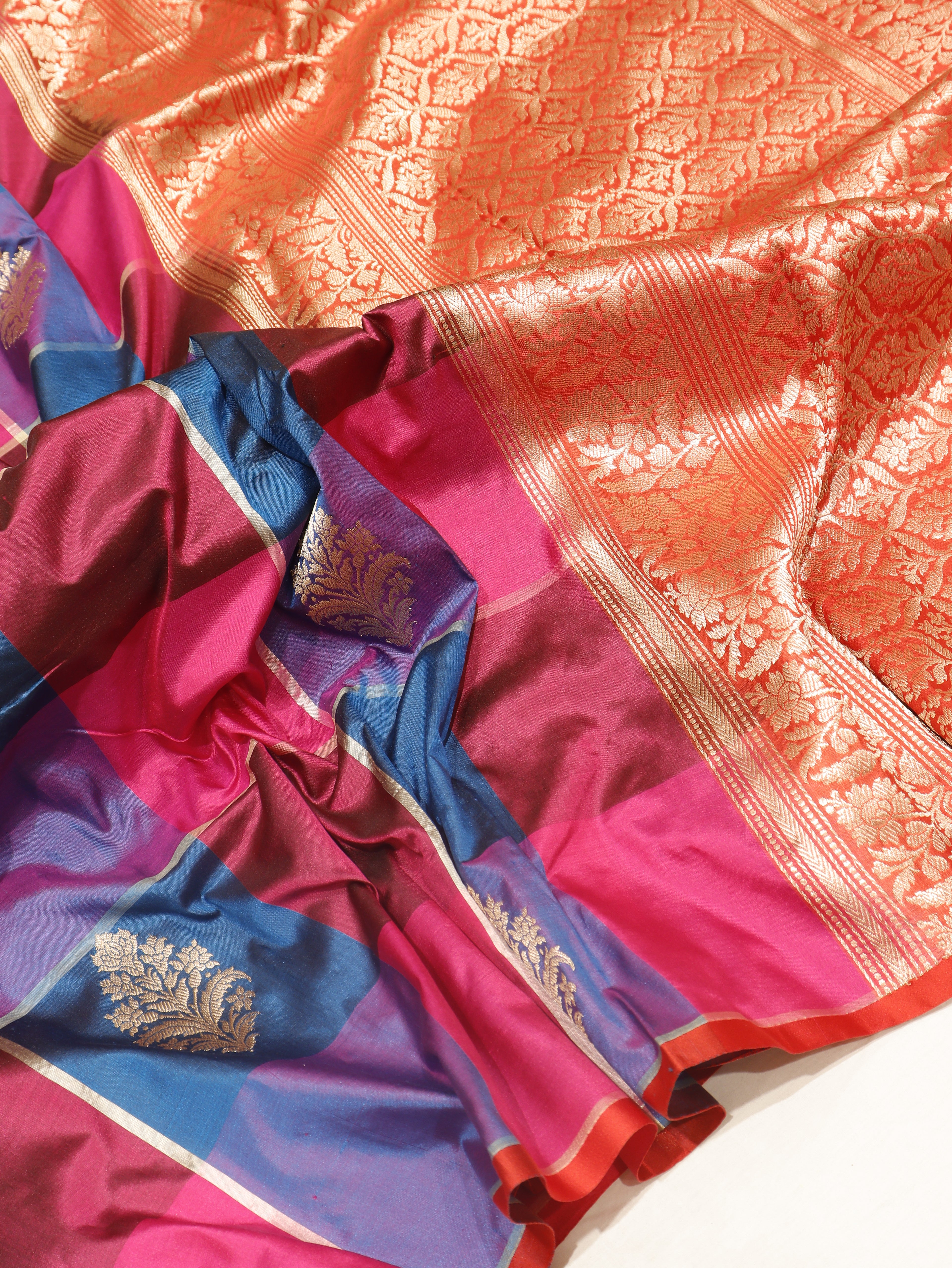 Minimal Border Handloom Pure Katan Silk Saree - Red