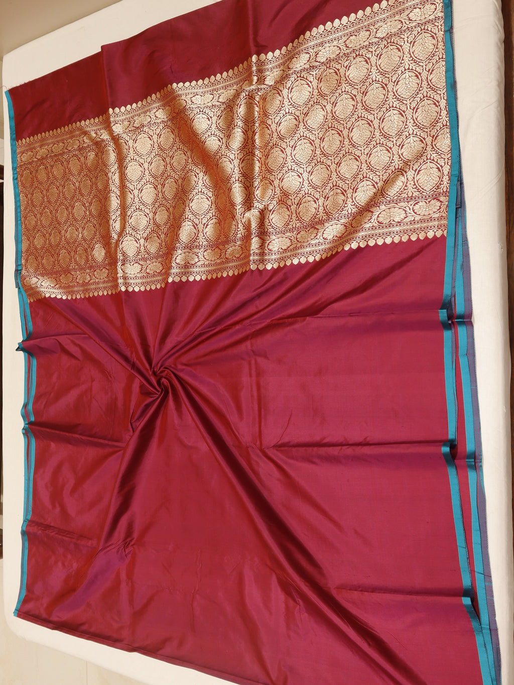 Minimal Border Handloom Pure Katan Silk Saree - Magenta Rose