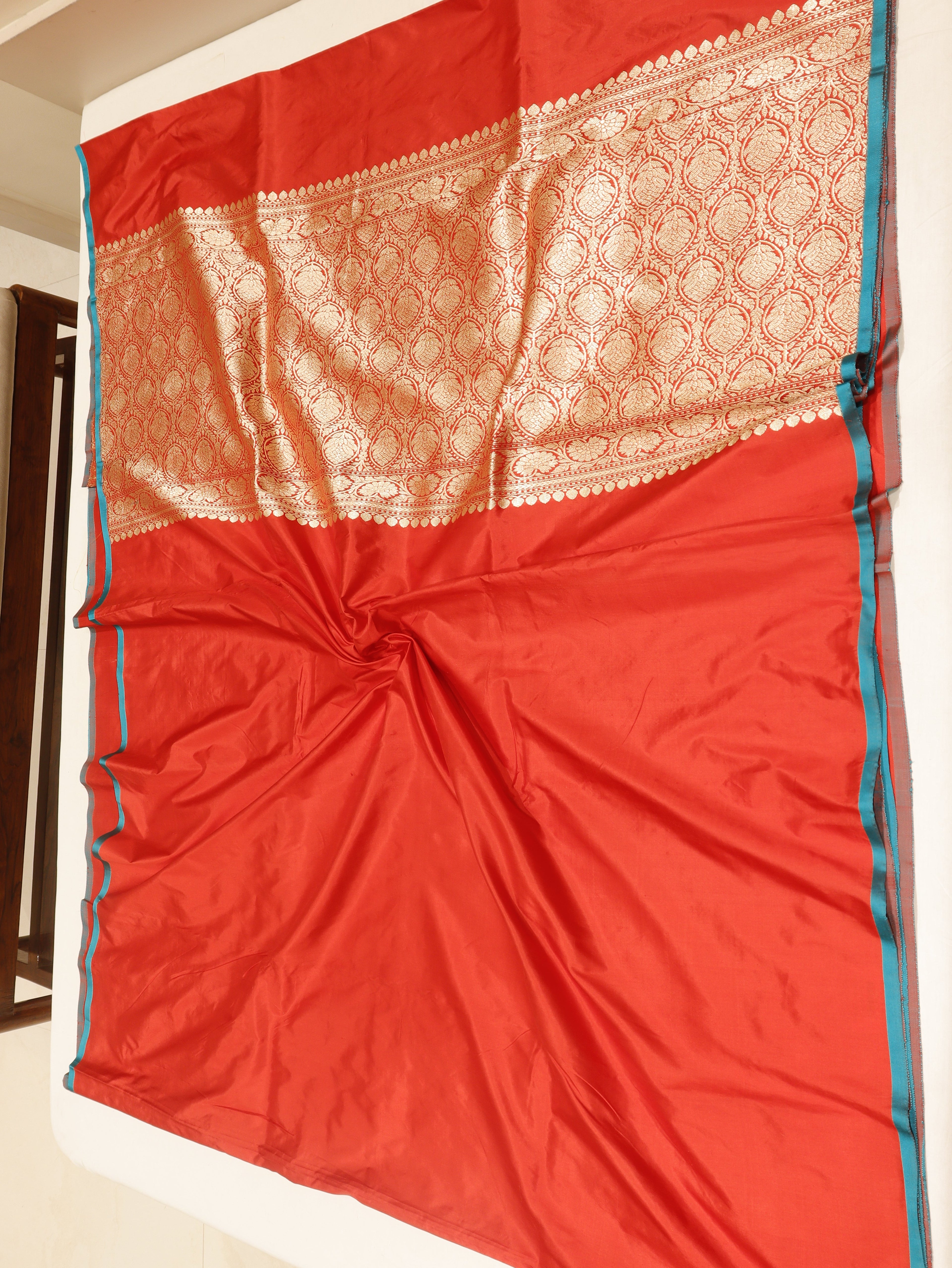 Minimal Border Handloom Pure Katan Silk Saree - Red