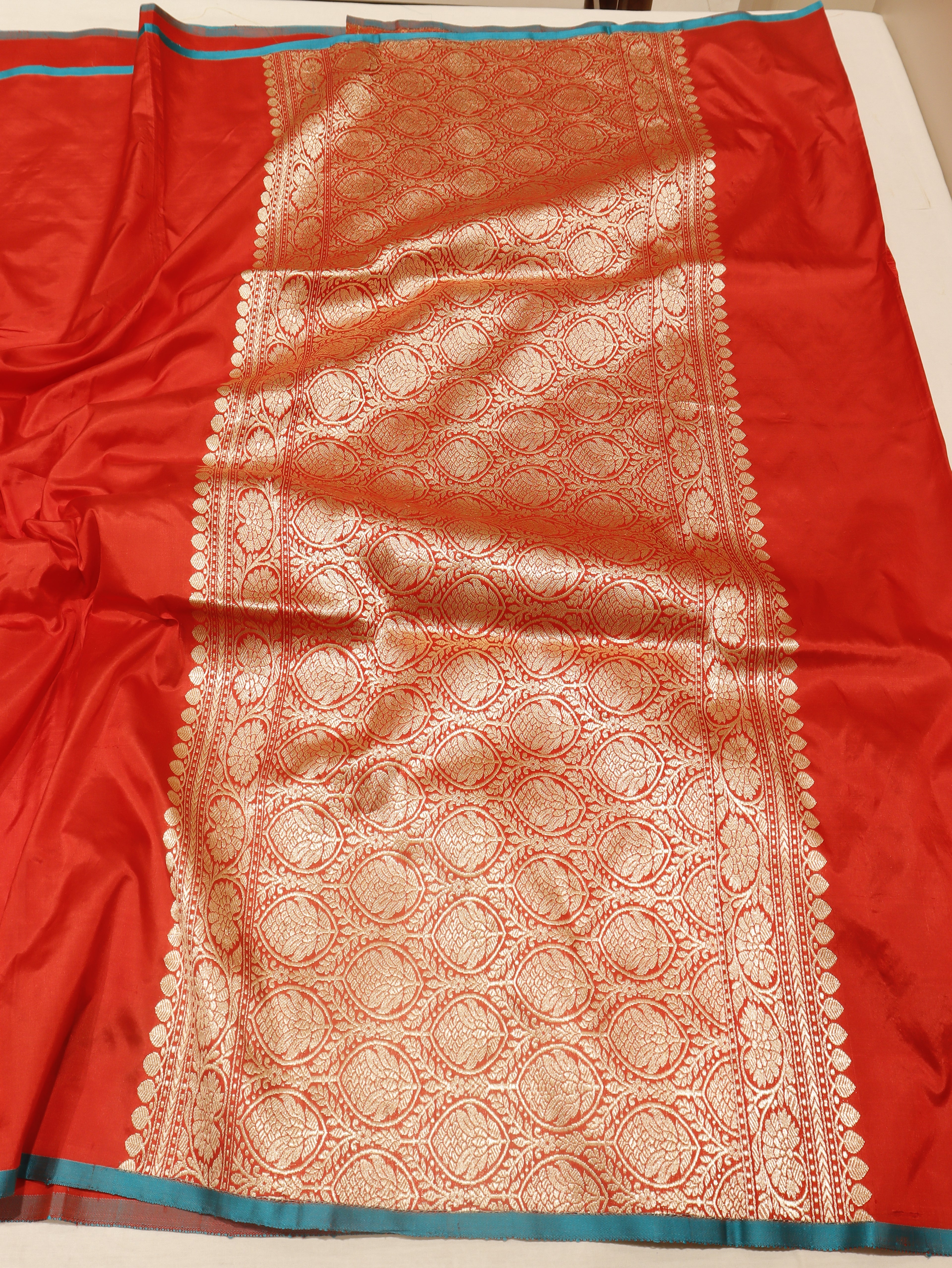 Minimal Border Handloom Pure Katan Silk Saree - Red
