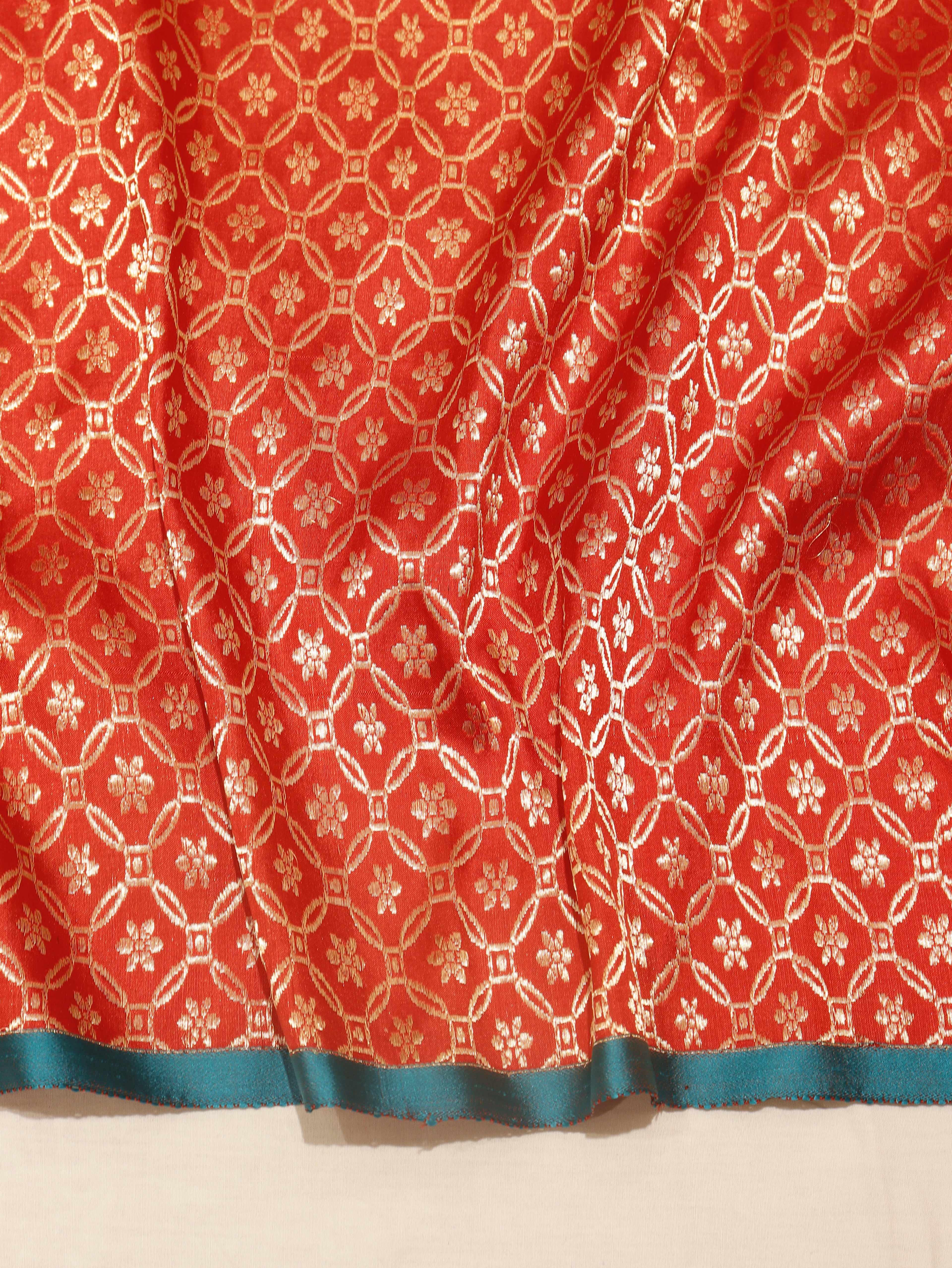 Minimal Border Handloom Pure Katan Silk Saree - Red