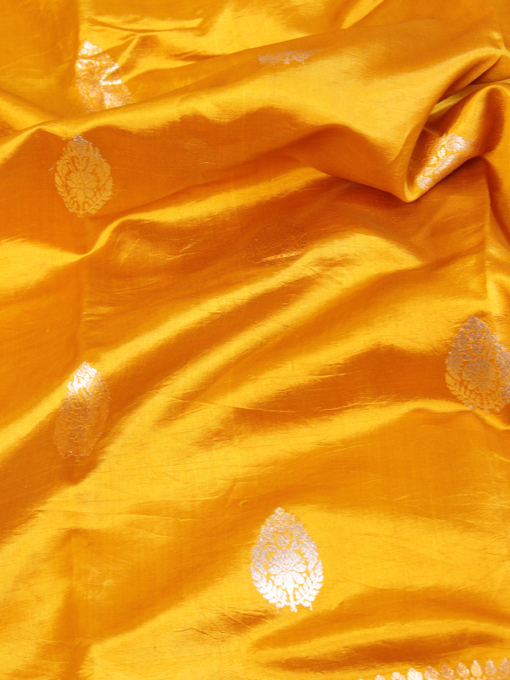 Traditional Border Handloom Pure Soft Katan Silk Saree - Yellow