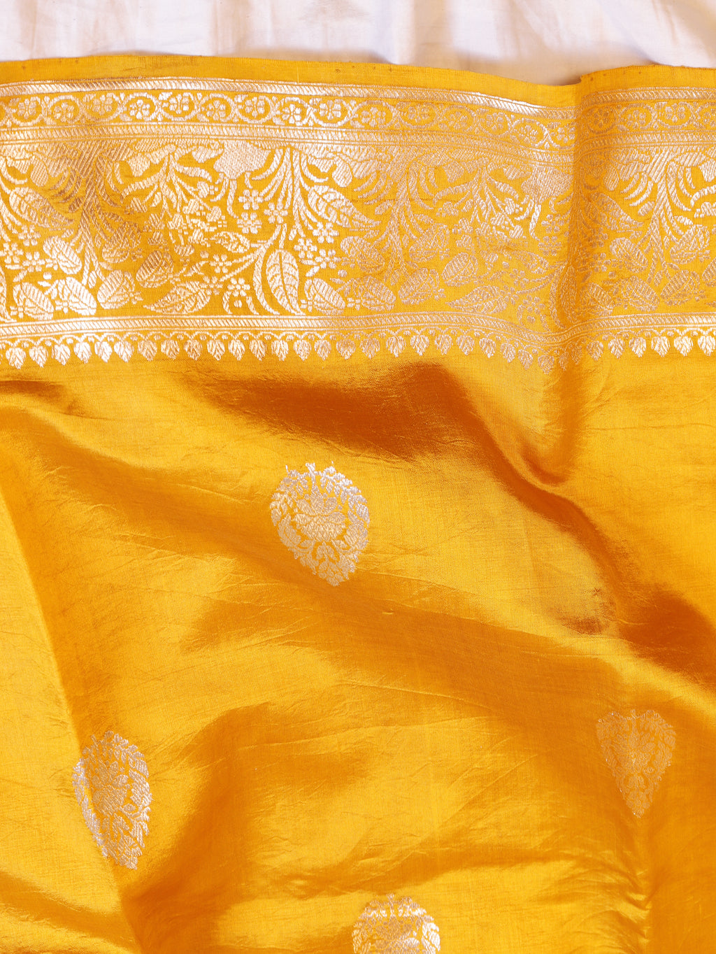 Traditional Border Handloom Pure Soft Katan Silk Saree - Yellow