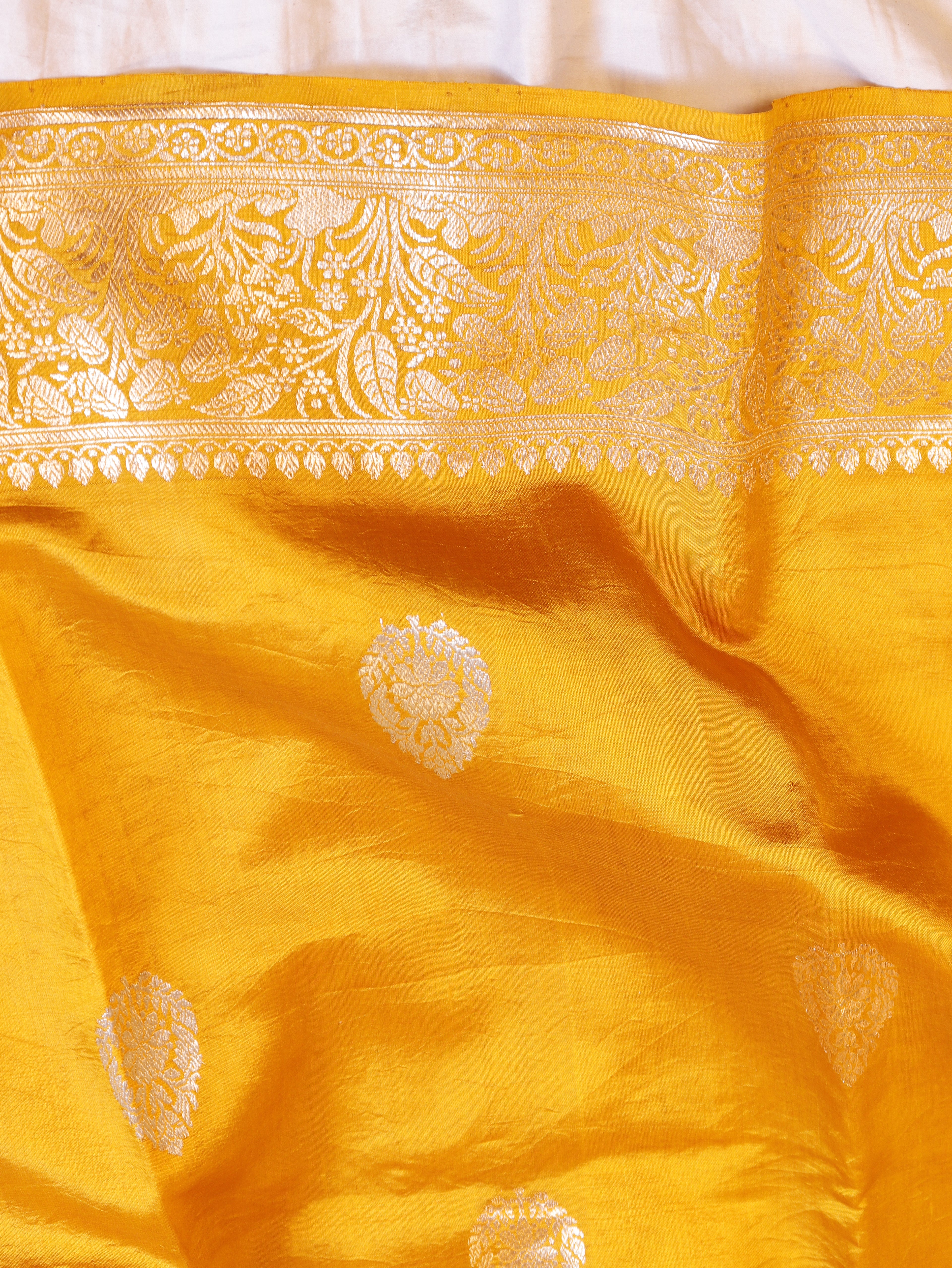 Traditional Border Handloom Pure Soft Katan Silk Saree - Yellow