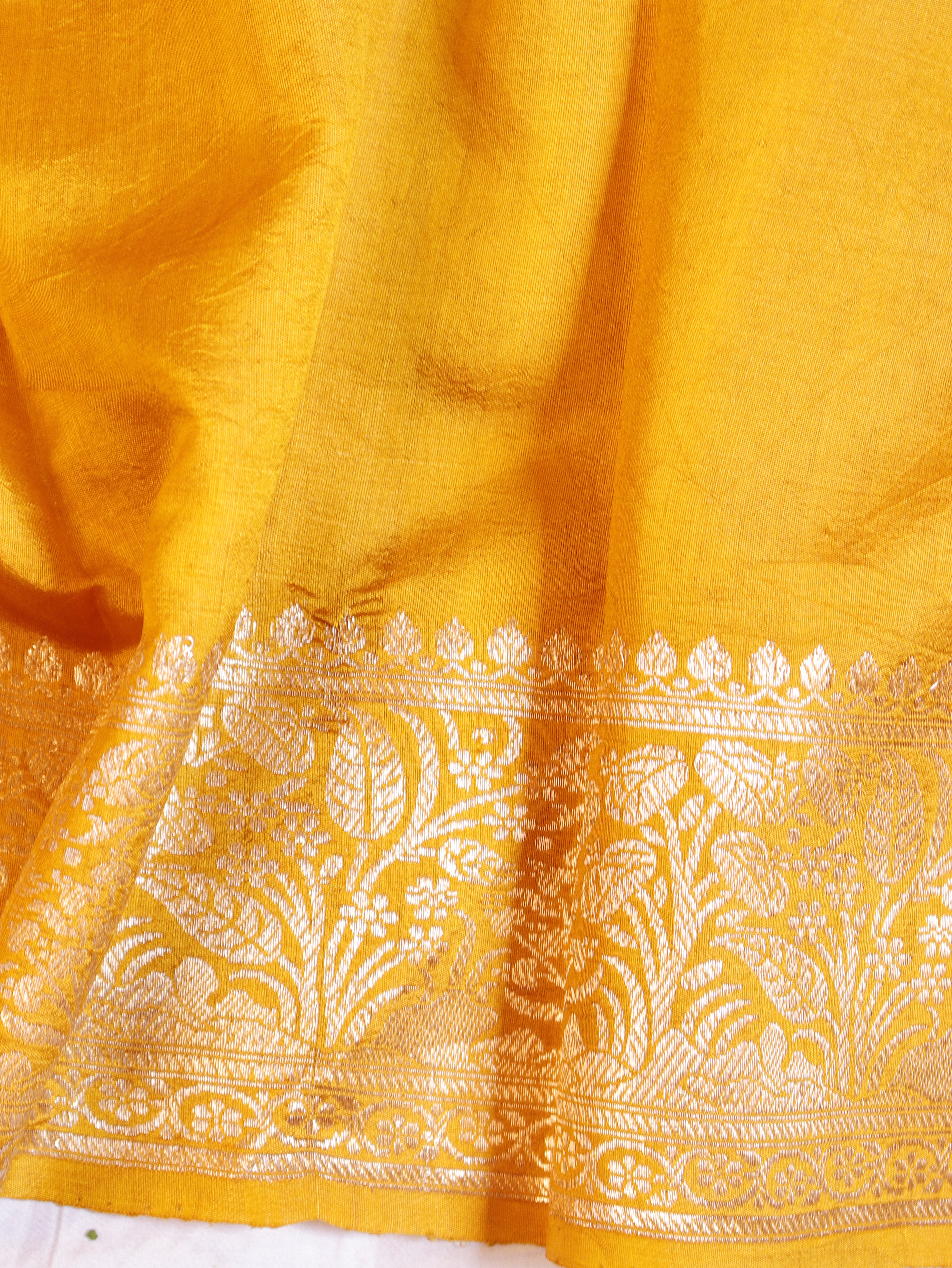 Traditional Border Handloom Pure Soft Katan Silk Saree - Yellow