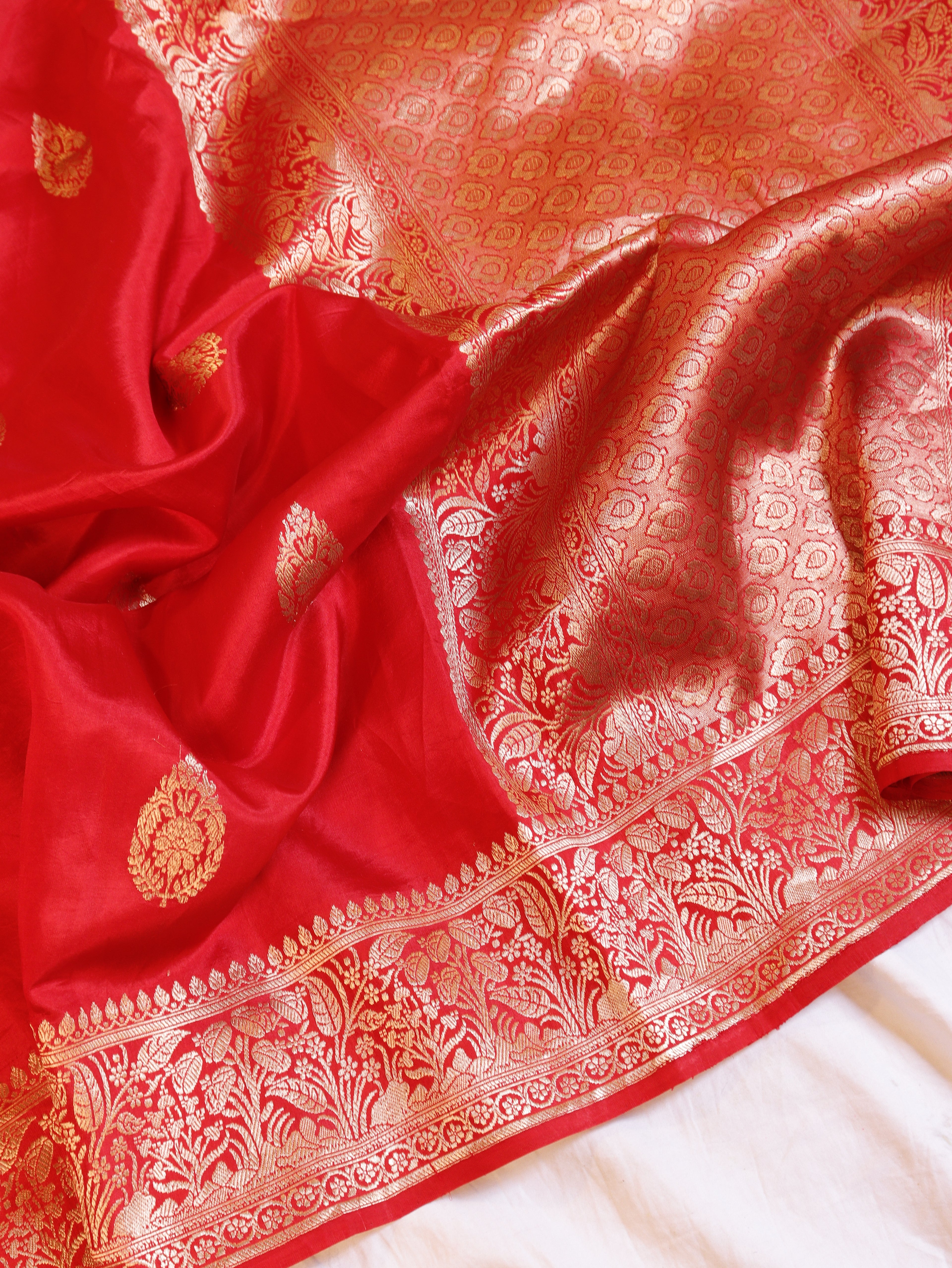 Traditional Border Handloom Pure Soft Katan Silk Saree - Red