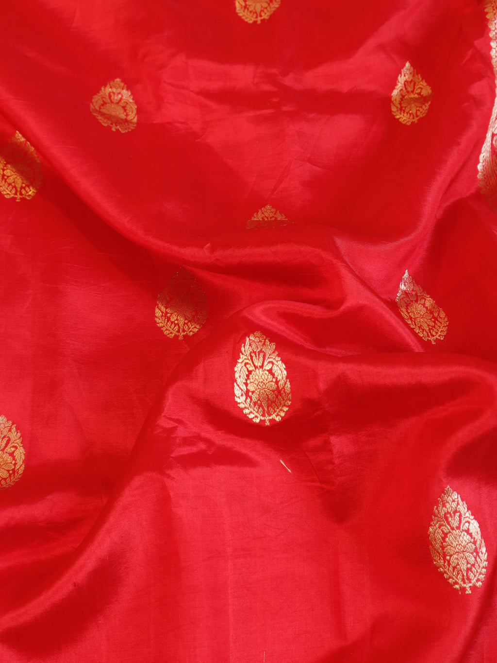 Traditional Border Handloom Pure Soft Katan Silk Saree - Red