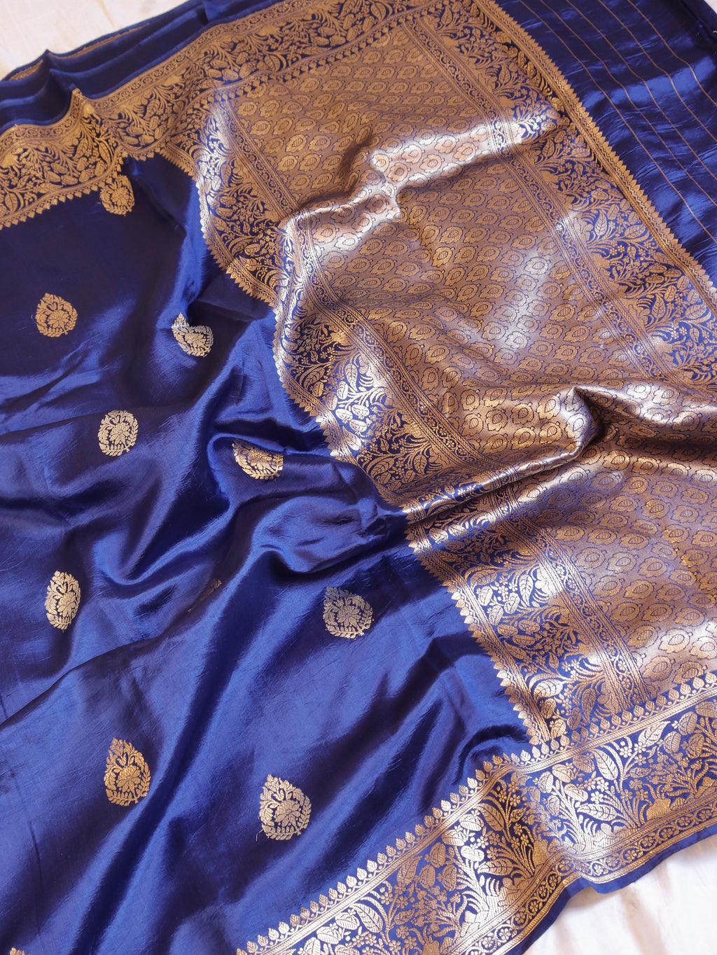 Traditional Border Handloom Pure Soft Katan Silk Saree - Blue