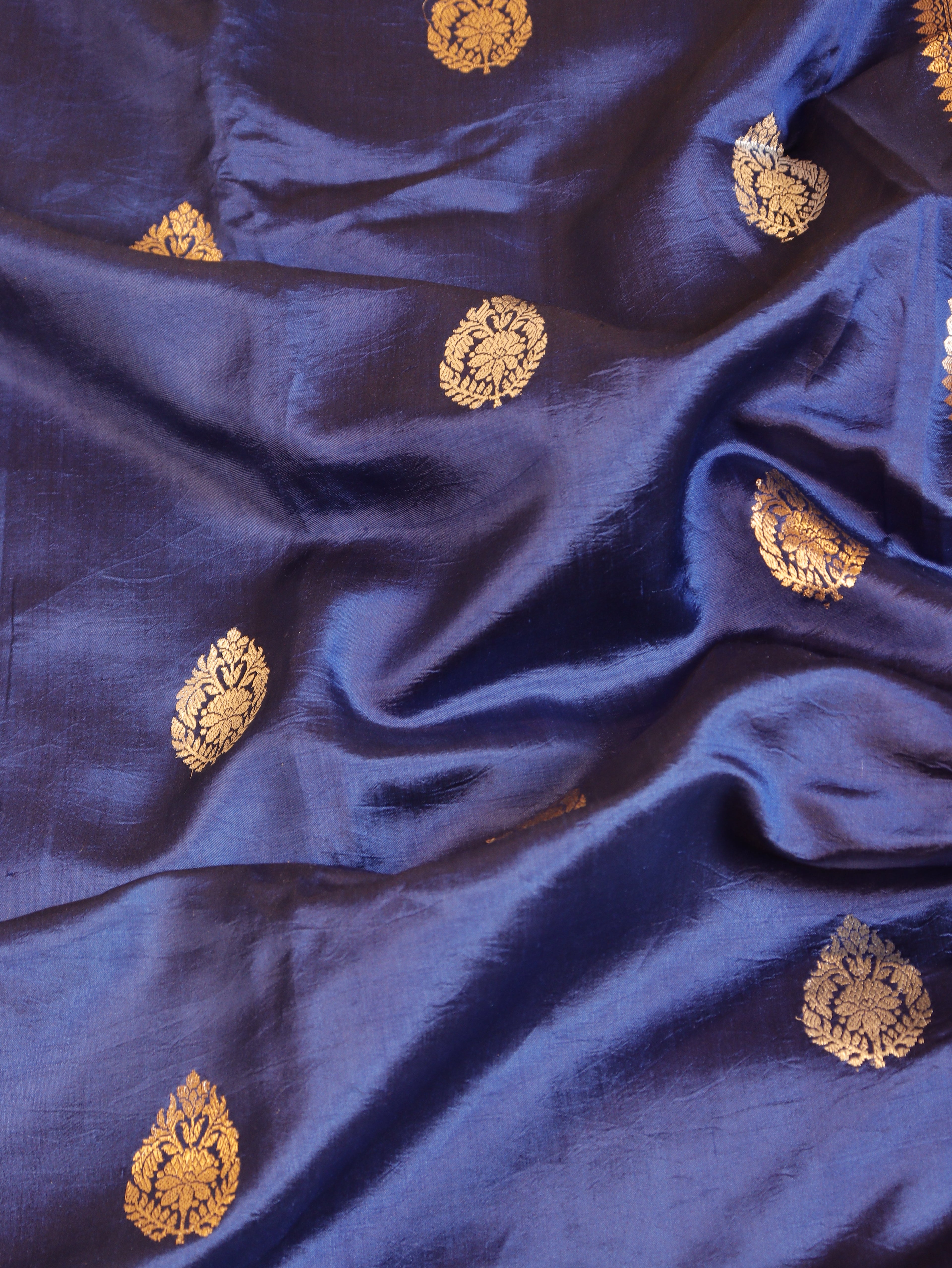 Traditional Border Handloom Pure Soft Katan Silk Saree - Blue