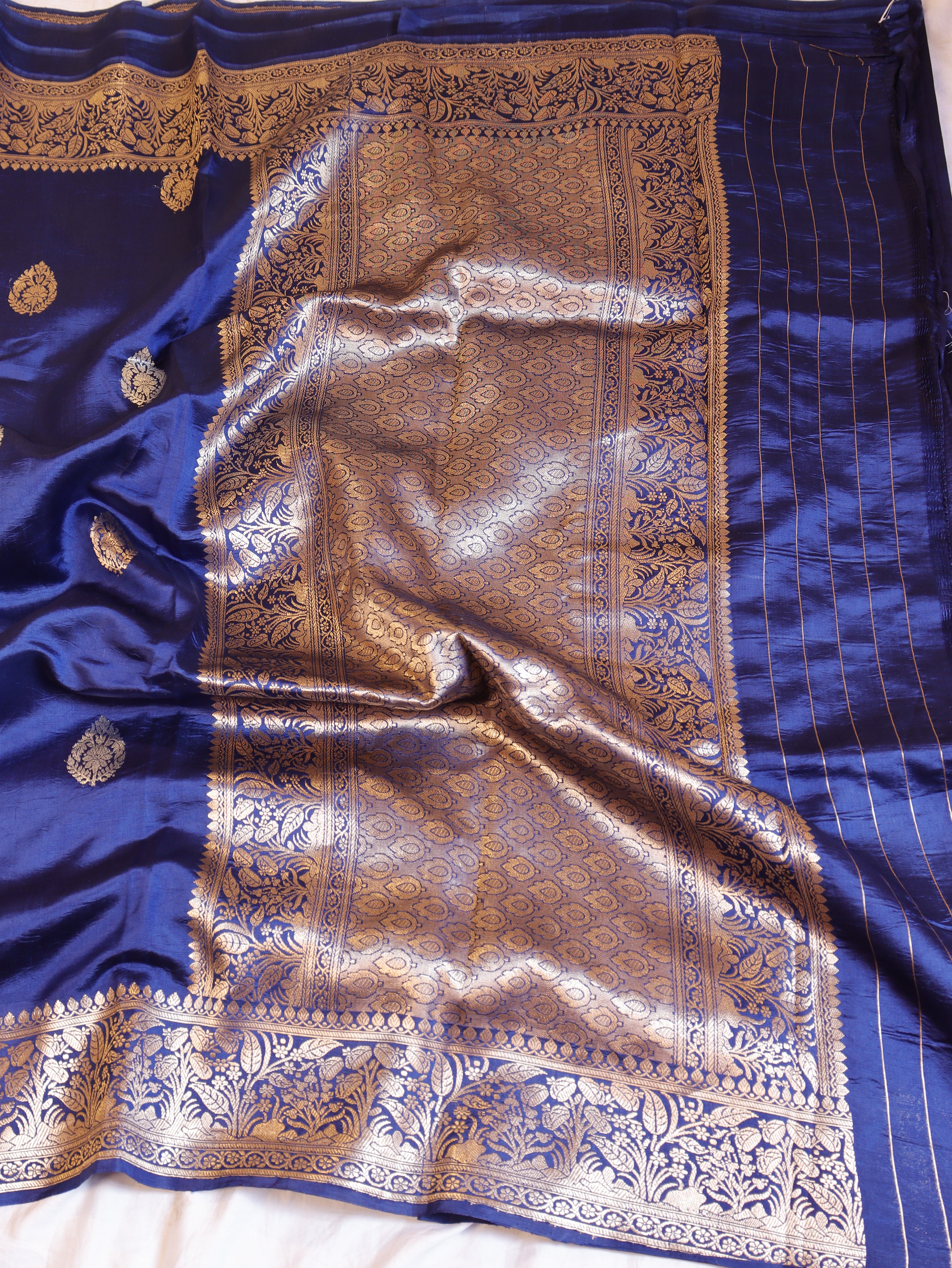 Traditional Border Handloom Pure Soft Katan Silk Saree - Blue