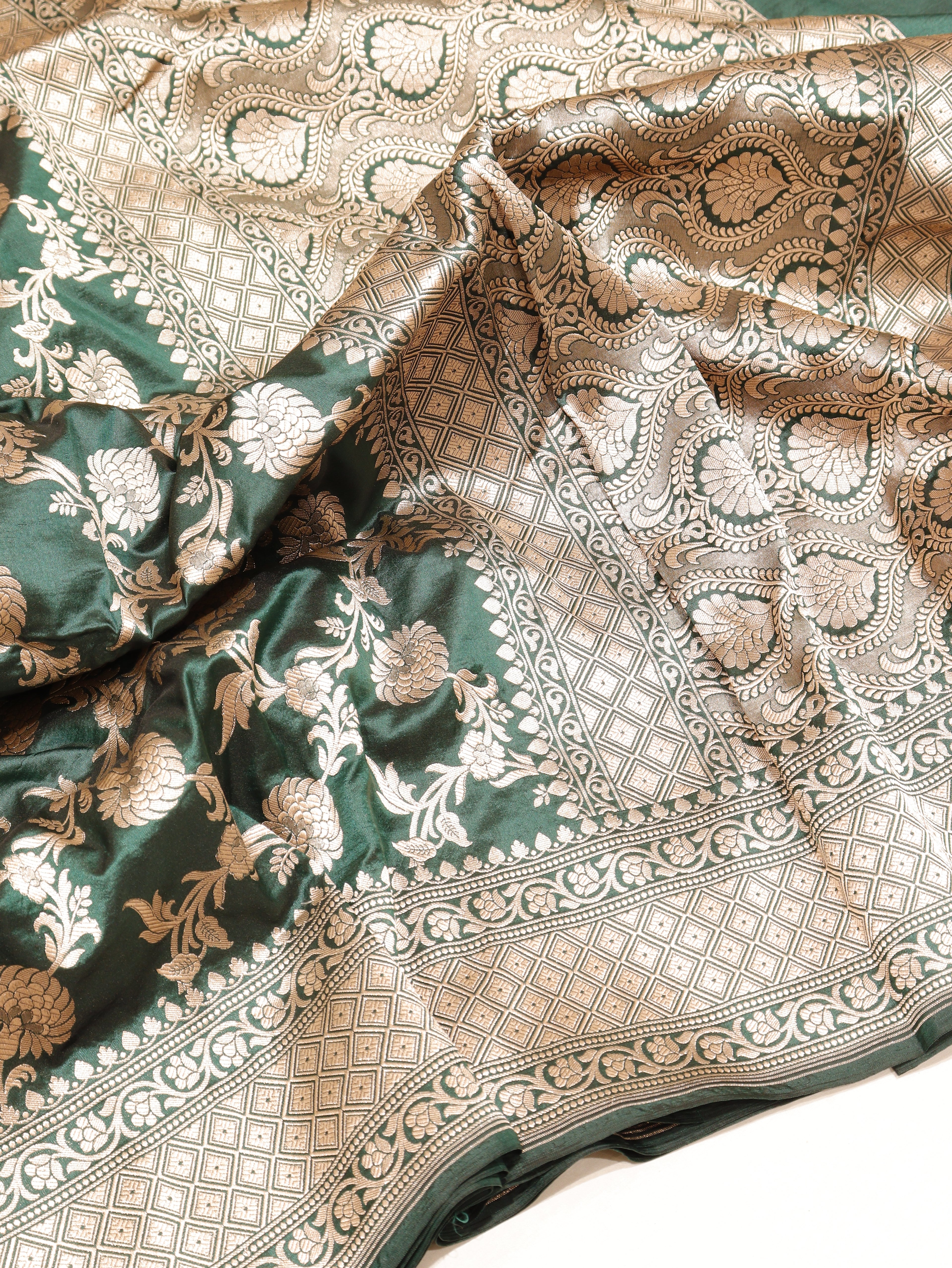 Traditional Border Handloom Pure Katan Silk Saree - Bottle Green