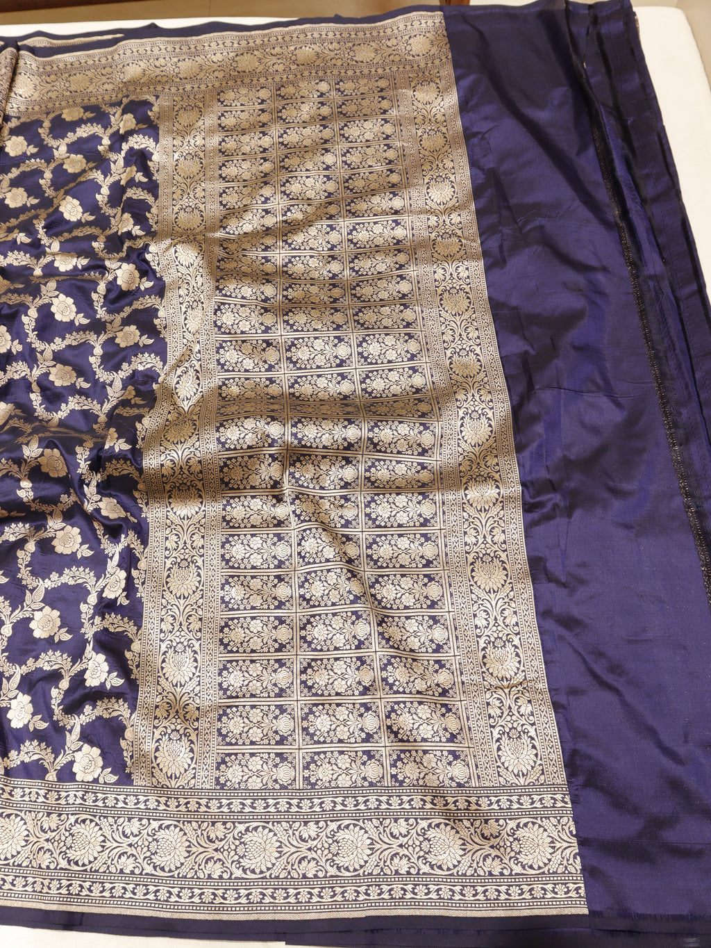 Traditional Border Handloom Pure Katan Silk Saree - Midnight Blue