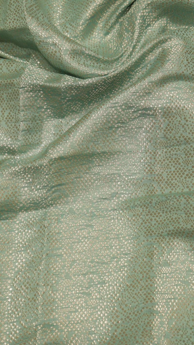 Handloom Crushed Tissue Saree With Cross- Stitched Border