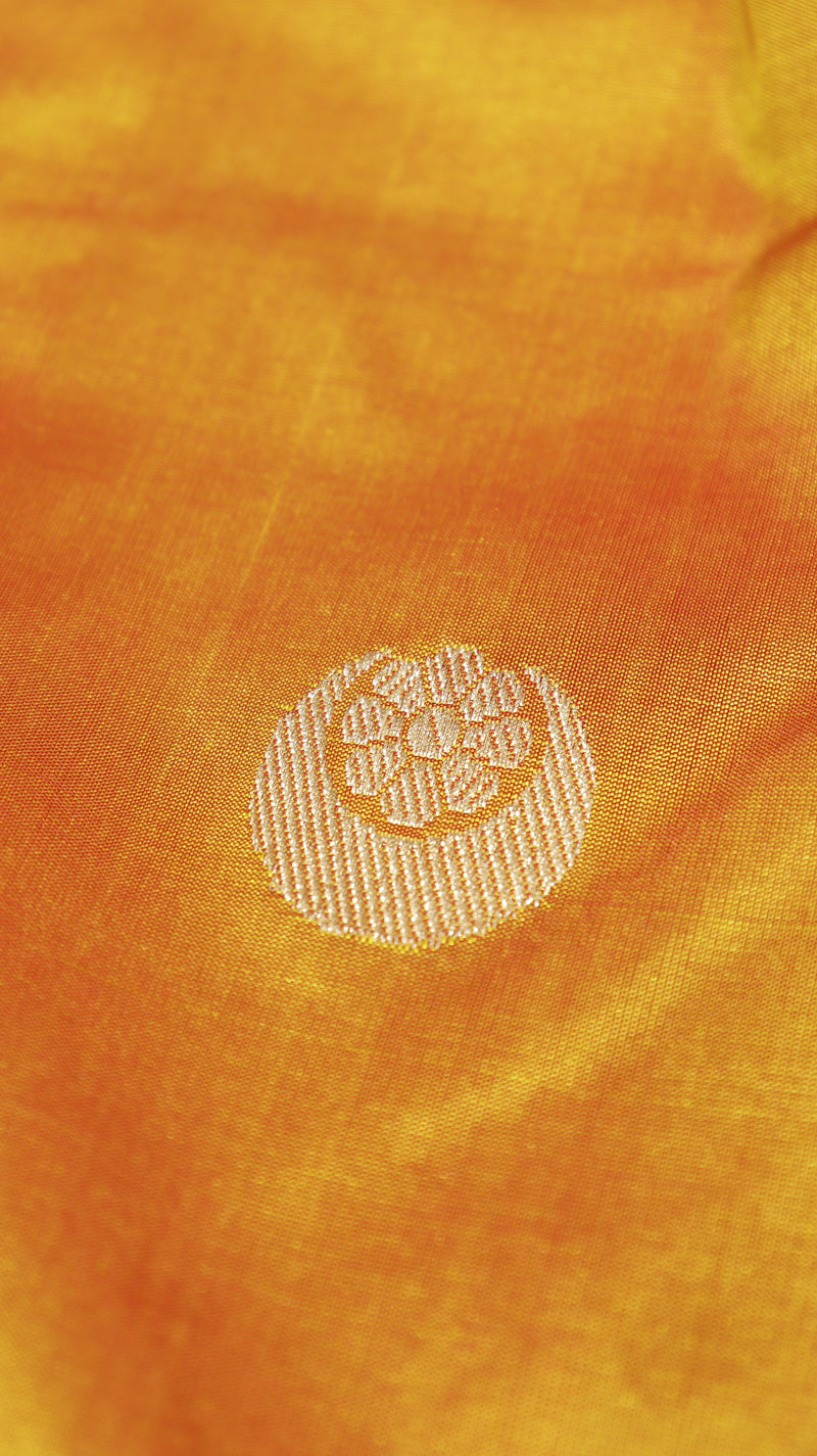 Chand Tara Handwoven Pure Banarasi Silk Saree