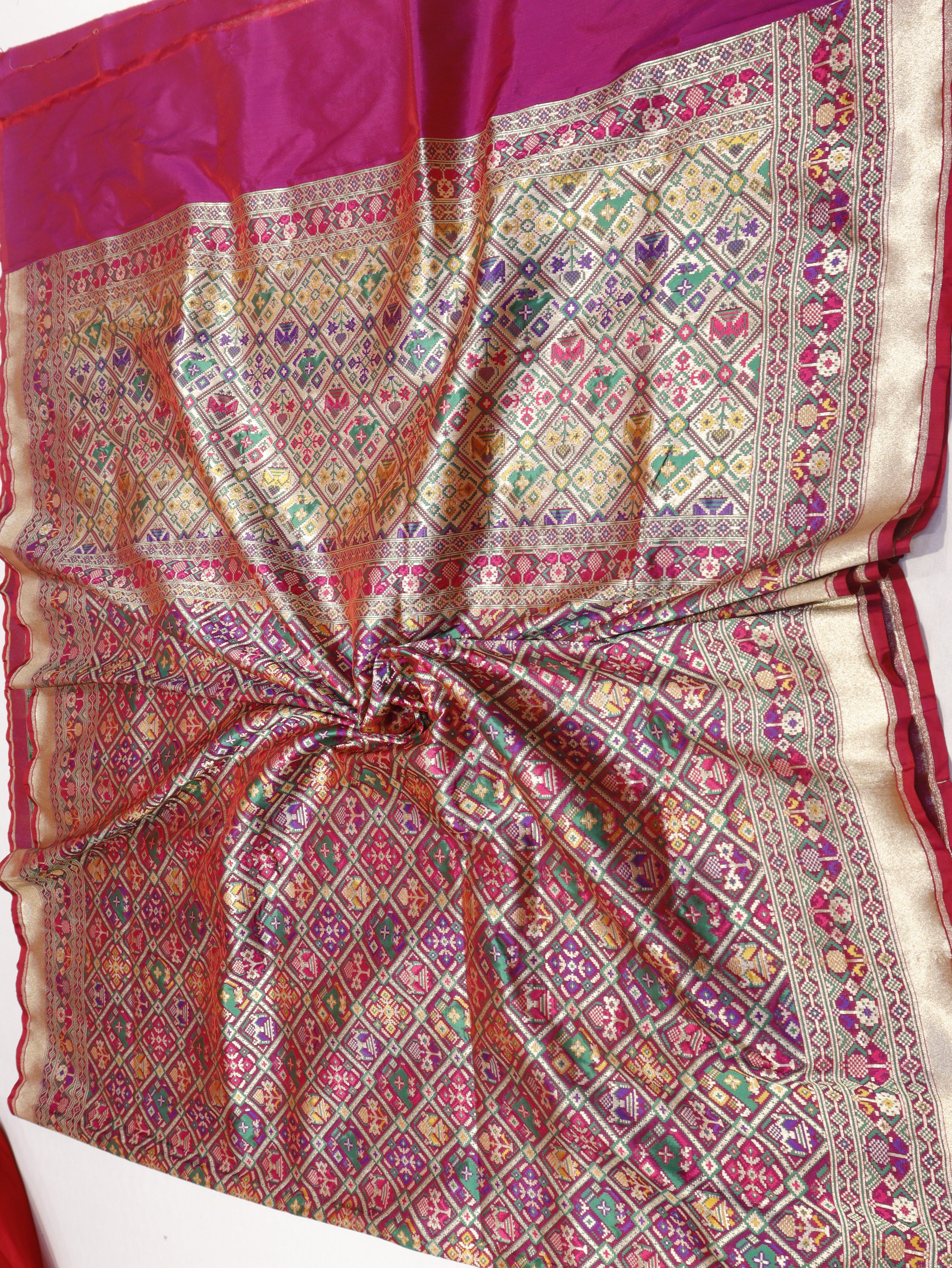 Banarasi Pure Katan Silk Patan Patola Handloom Dupatta - Pink