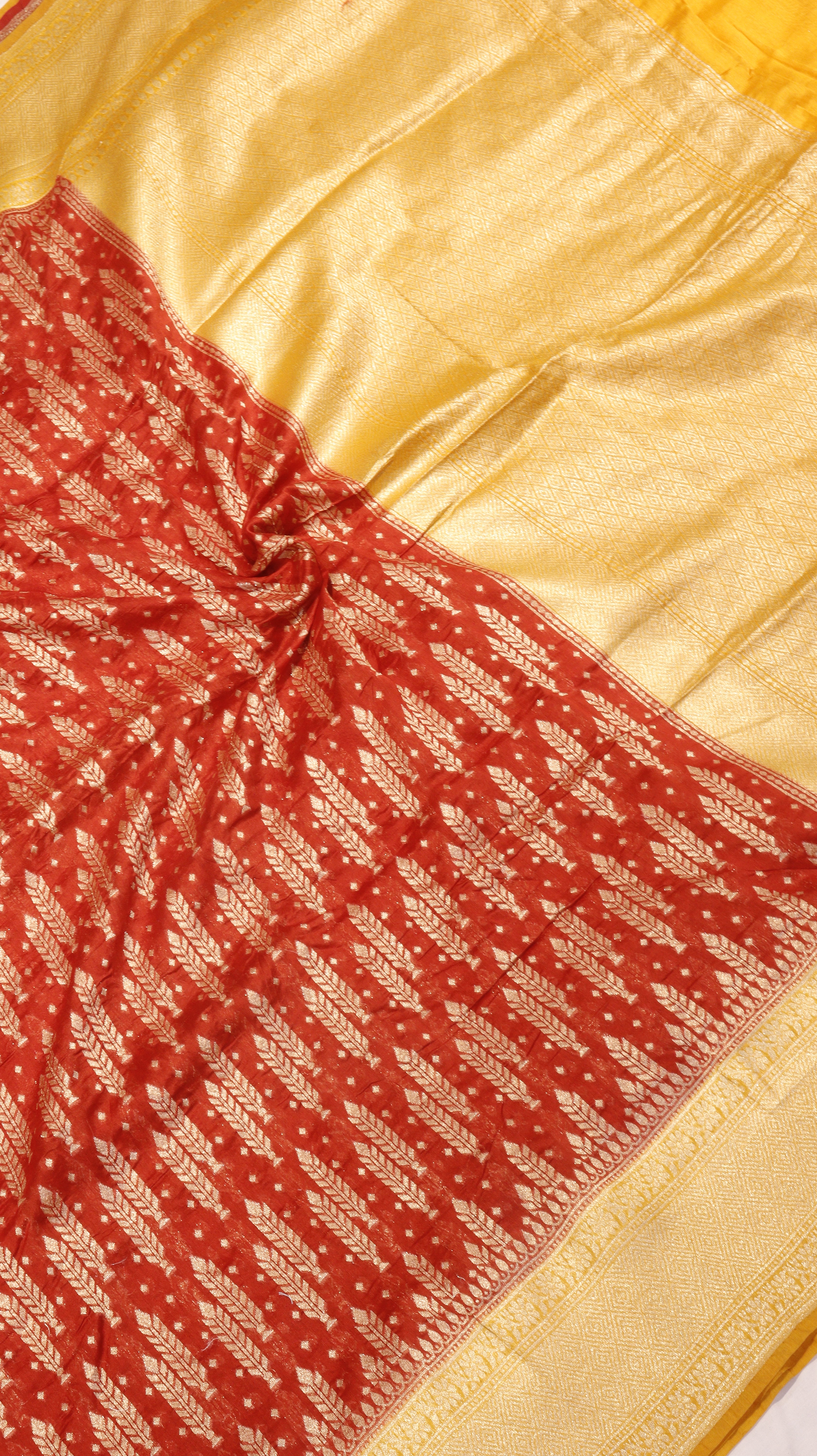 Pure Moonga Muslin Silk Saree