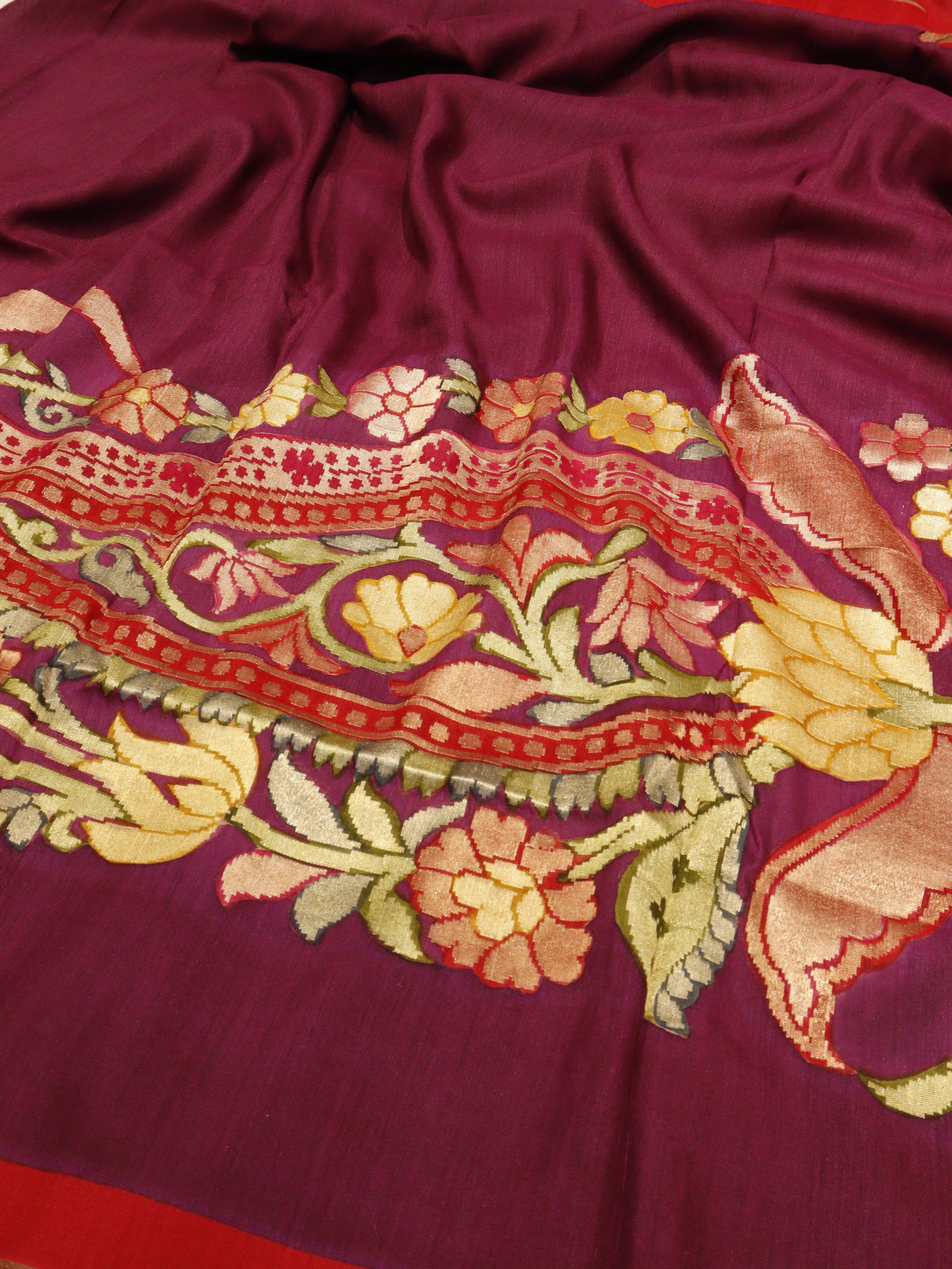 Paisley Pallu Handloom Banarasi Moonga Silk Saree - Purple with Red