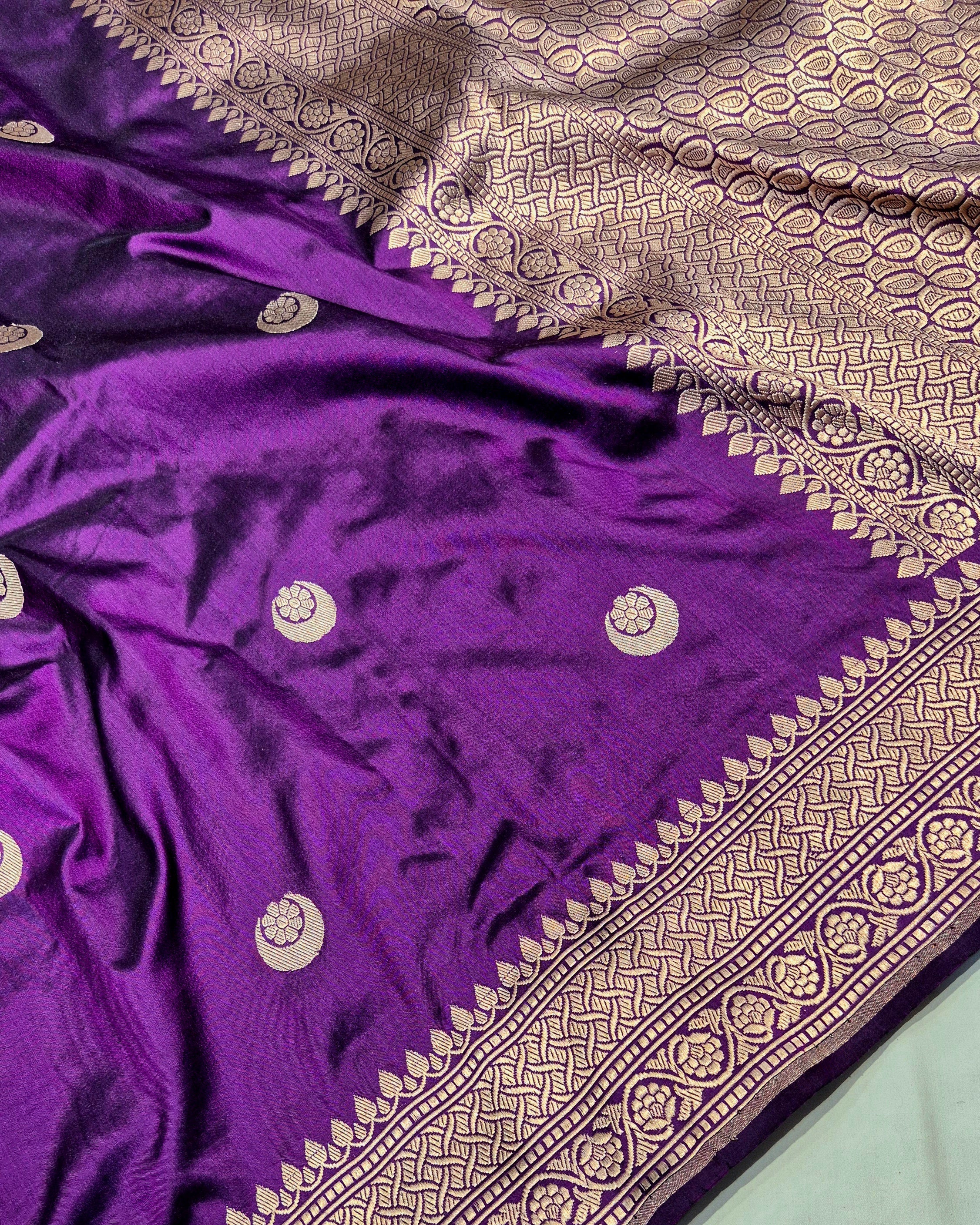Handloom Pure Katan Chandphool Banarasi Saree - Aubergine